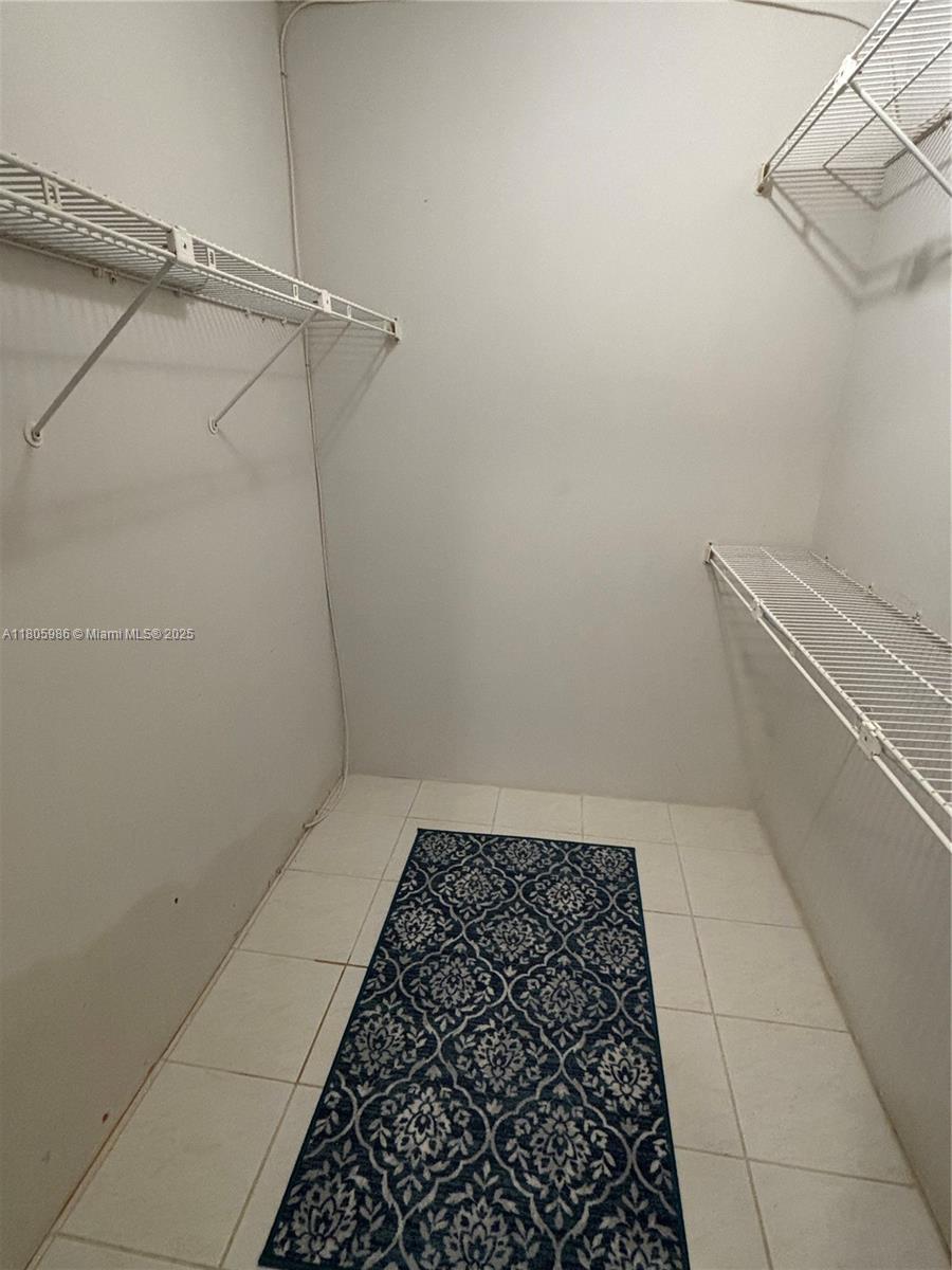 900 Saint Charles Pl # 616