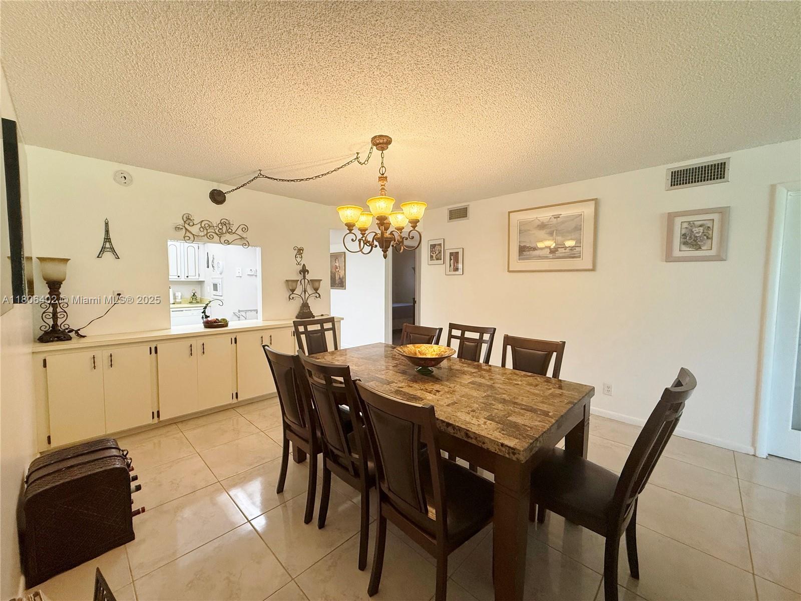 9820 S Hollybrook Lake Dr # 202