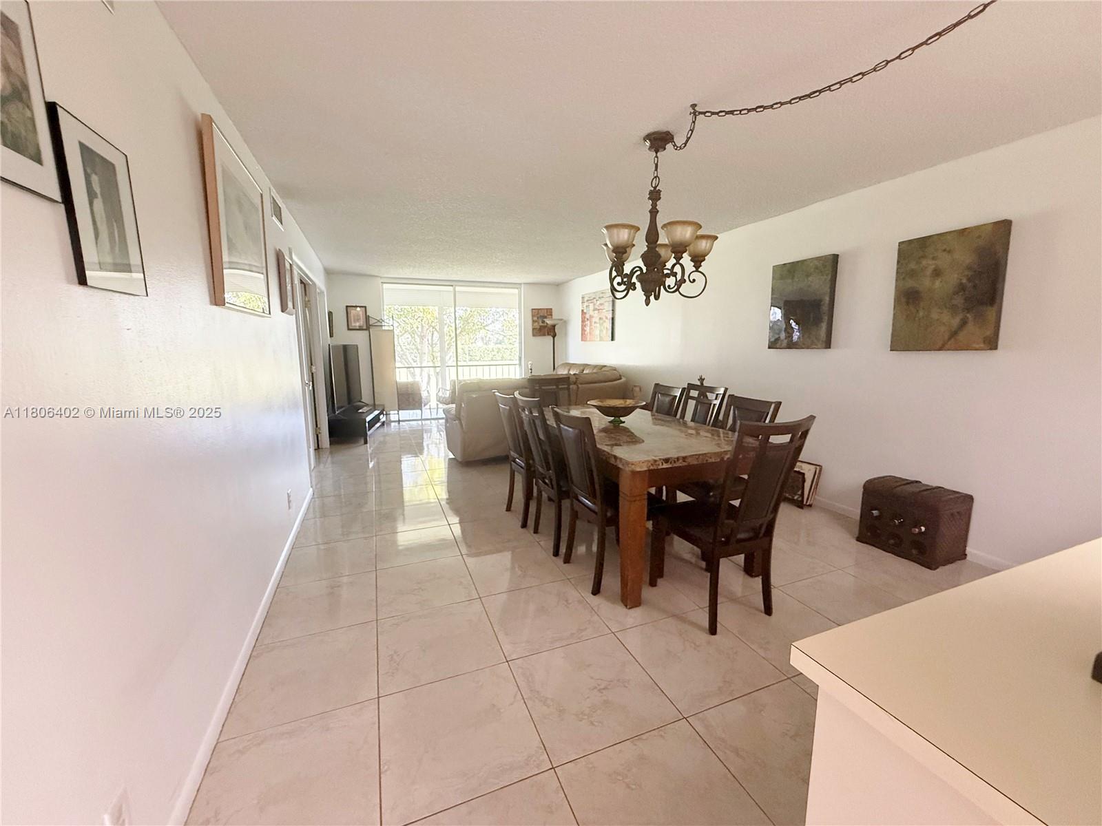 9820 S Hollybrook Lake Dr # 202