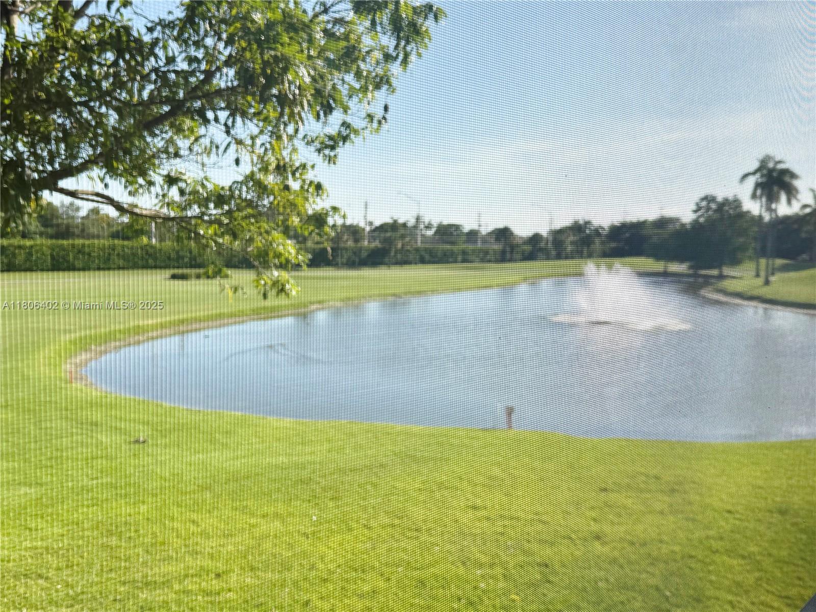 9820 S Hollybrook Lake Dr # 202