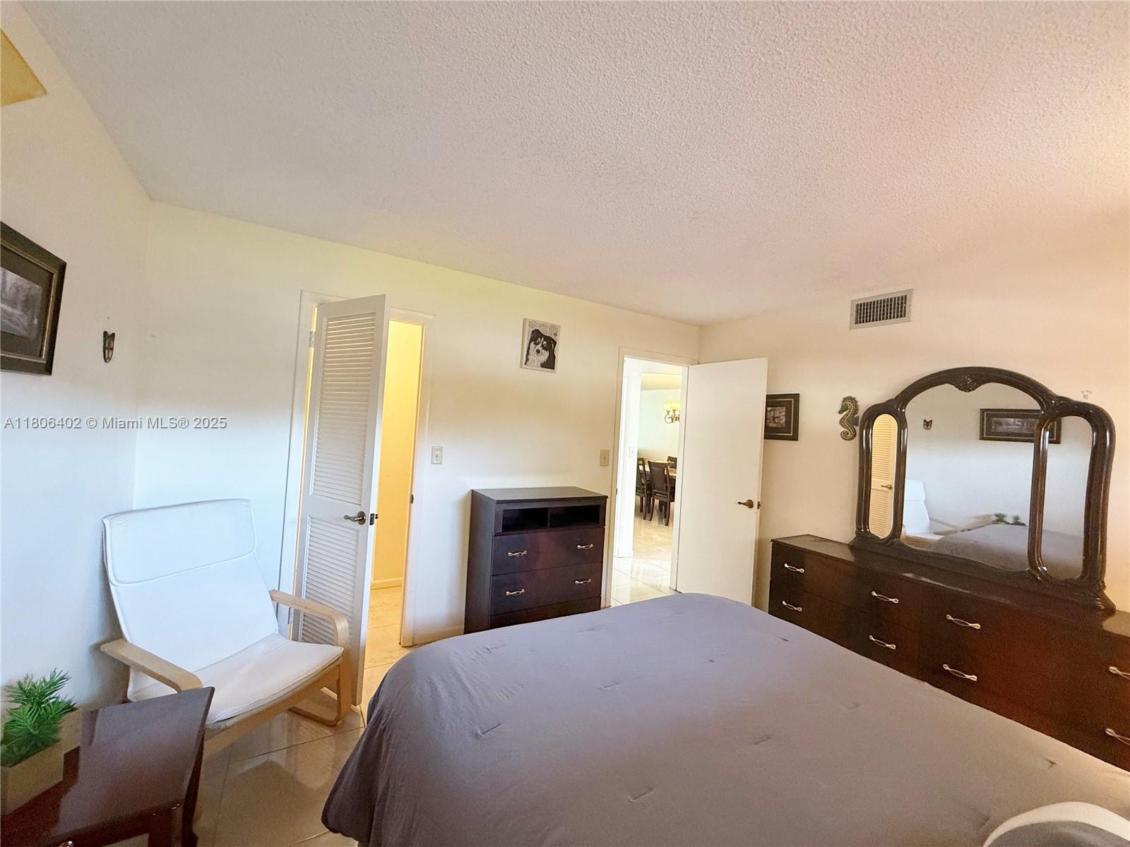 9820 S Hollybrook Lake Dr # 202