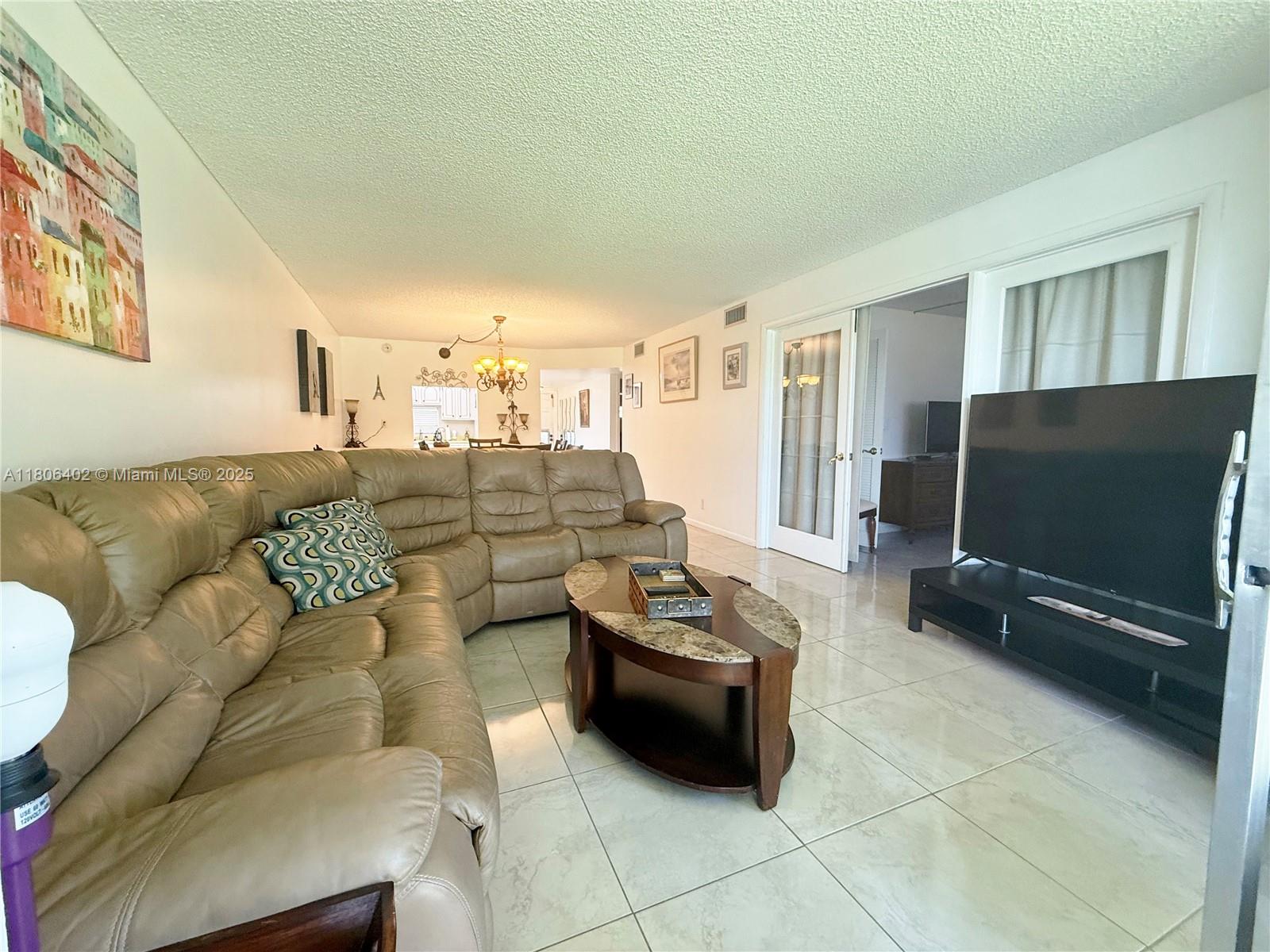 9820 S Hollybrook Lake Dr # 202