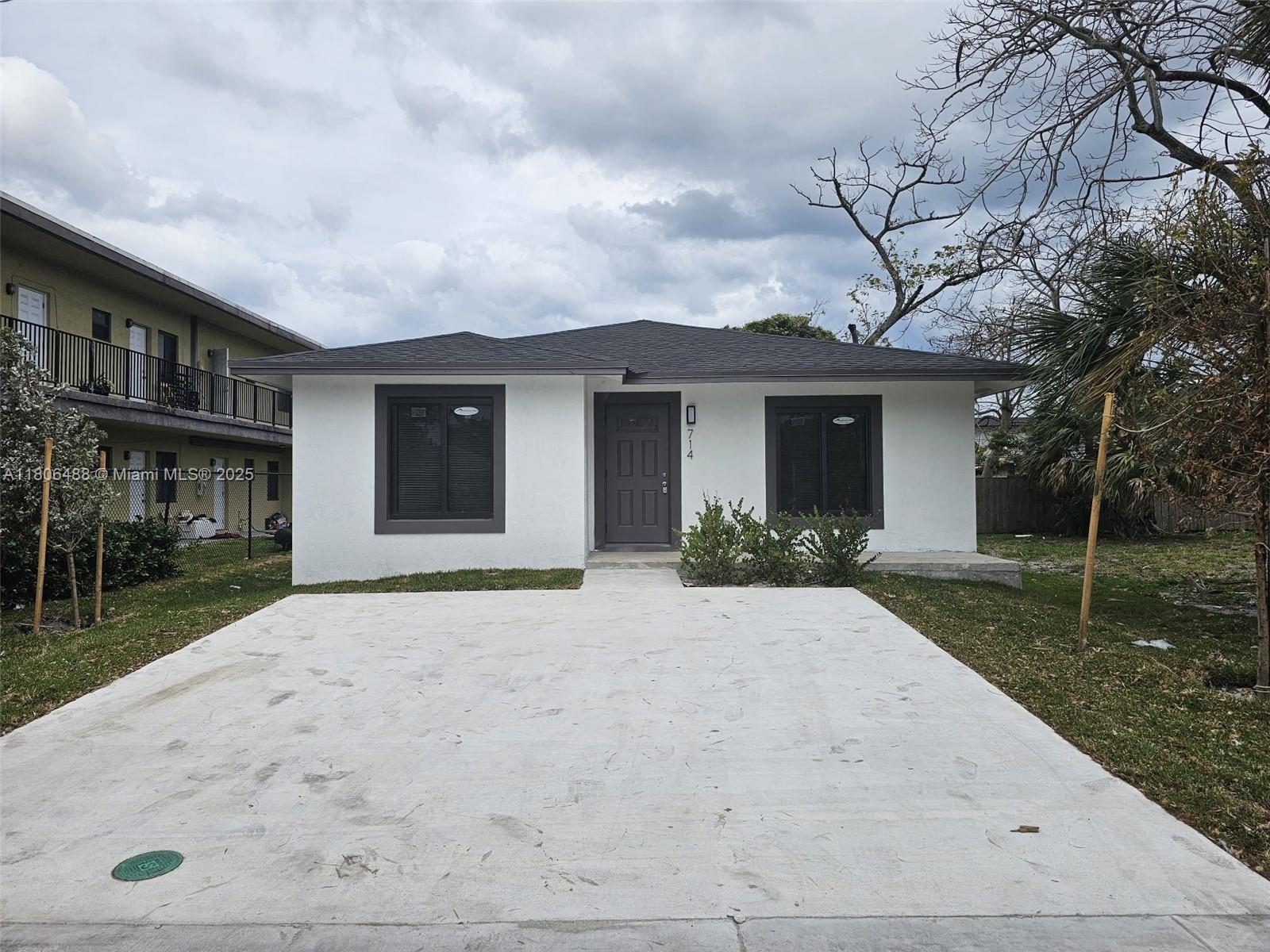 714 Nw 4th Ave