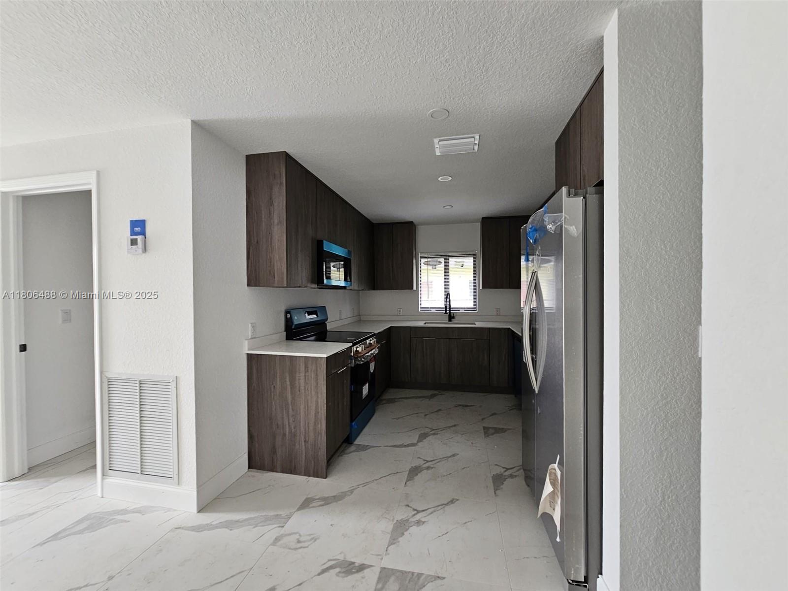 714 Nw 4th Ave