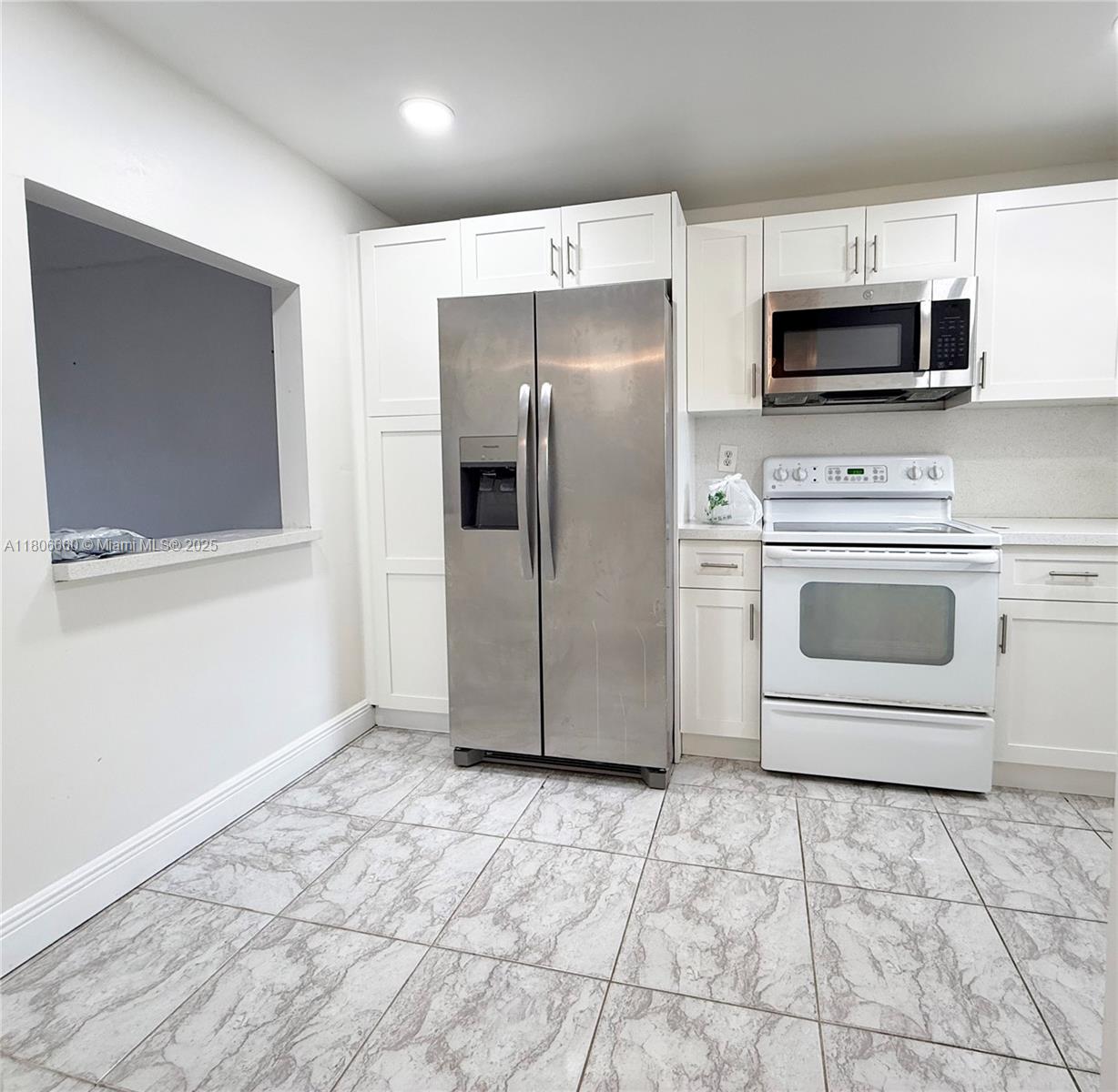 8970 S Hollybrook Blvd # 202