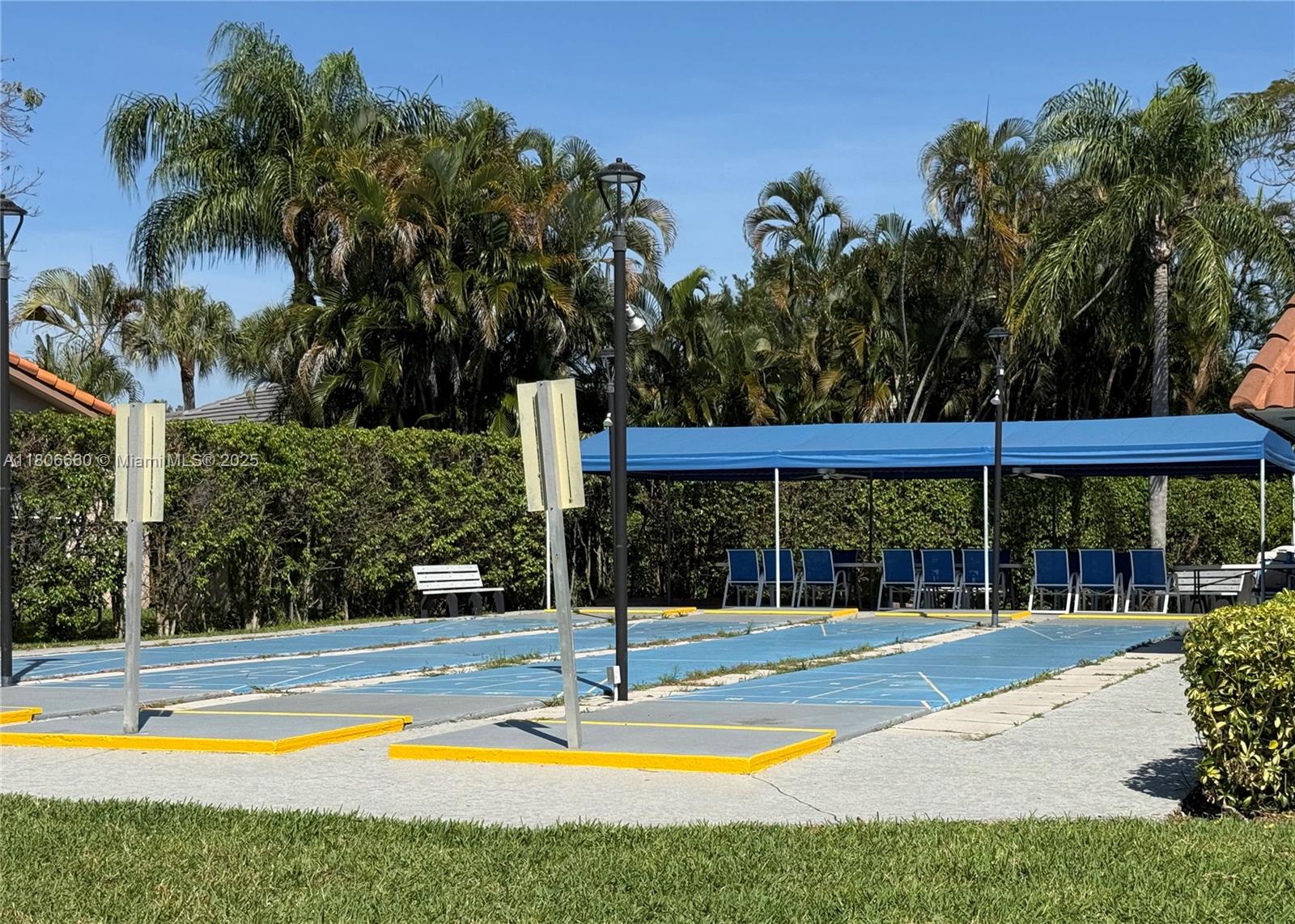 8970 S Hollybrook Blvd # 202