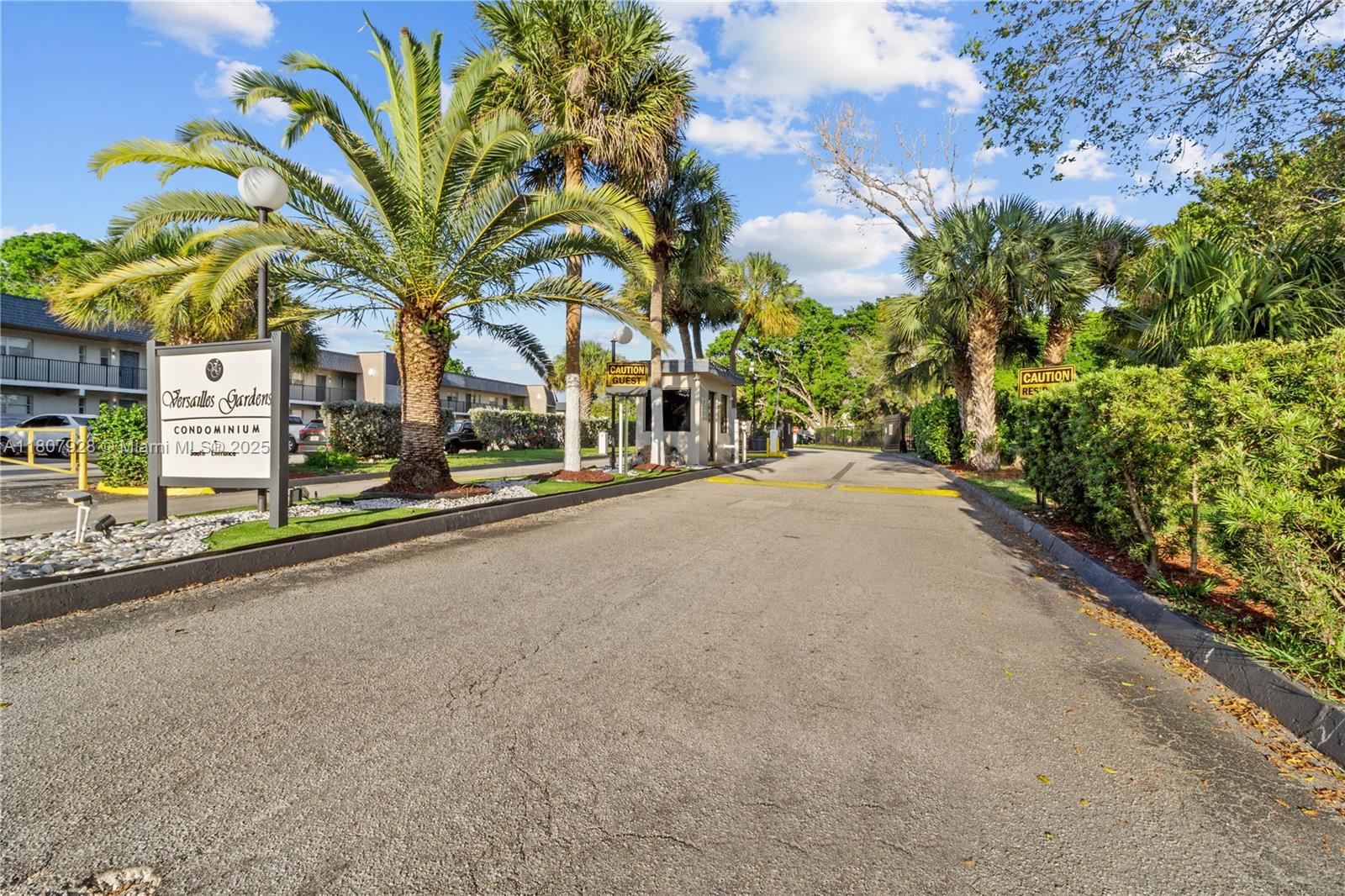 7900 S Colony Cir S # 206