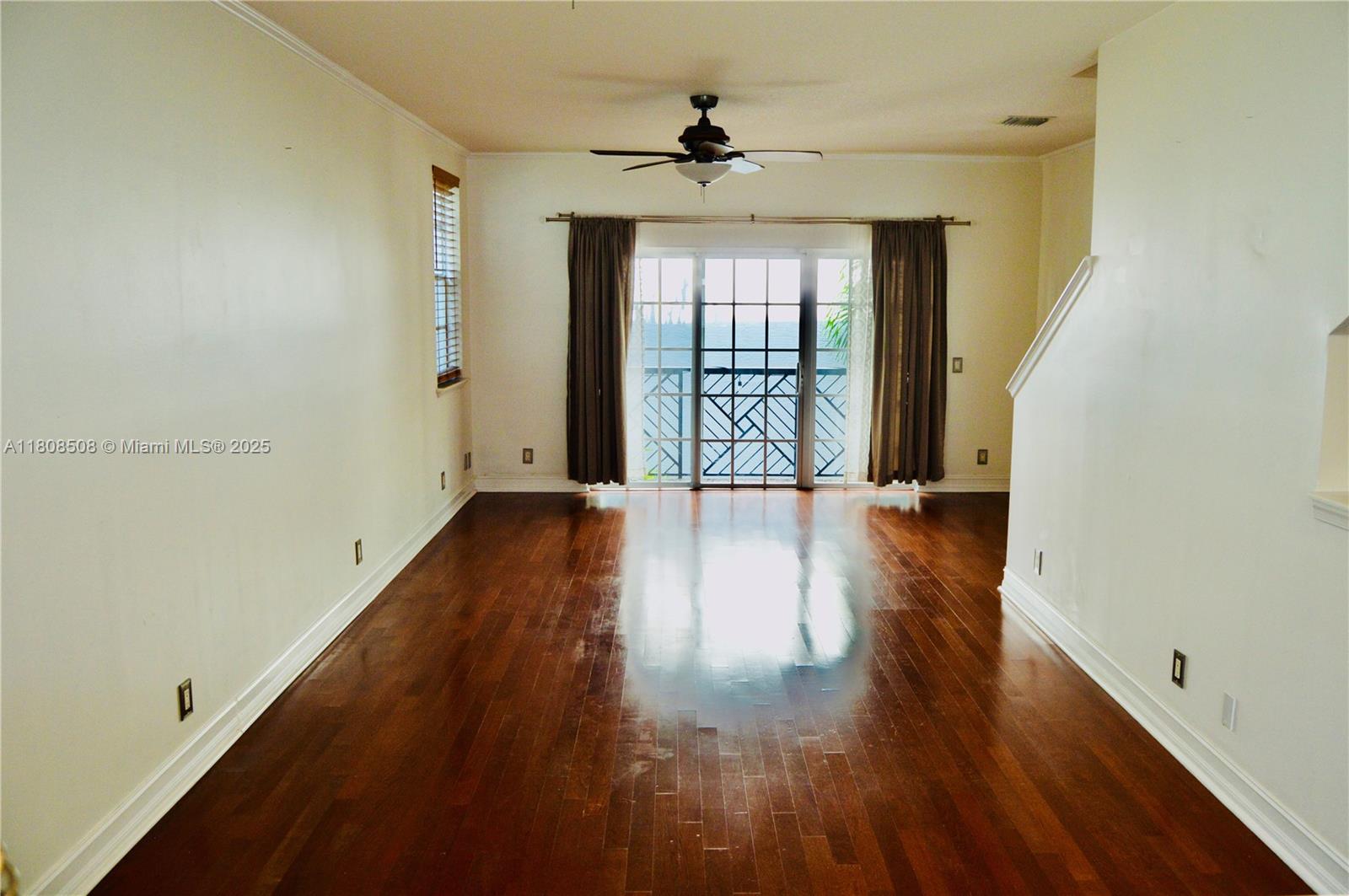 452 NE 2nd Ave