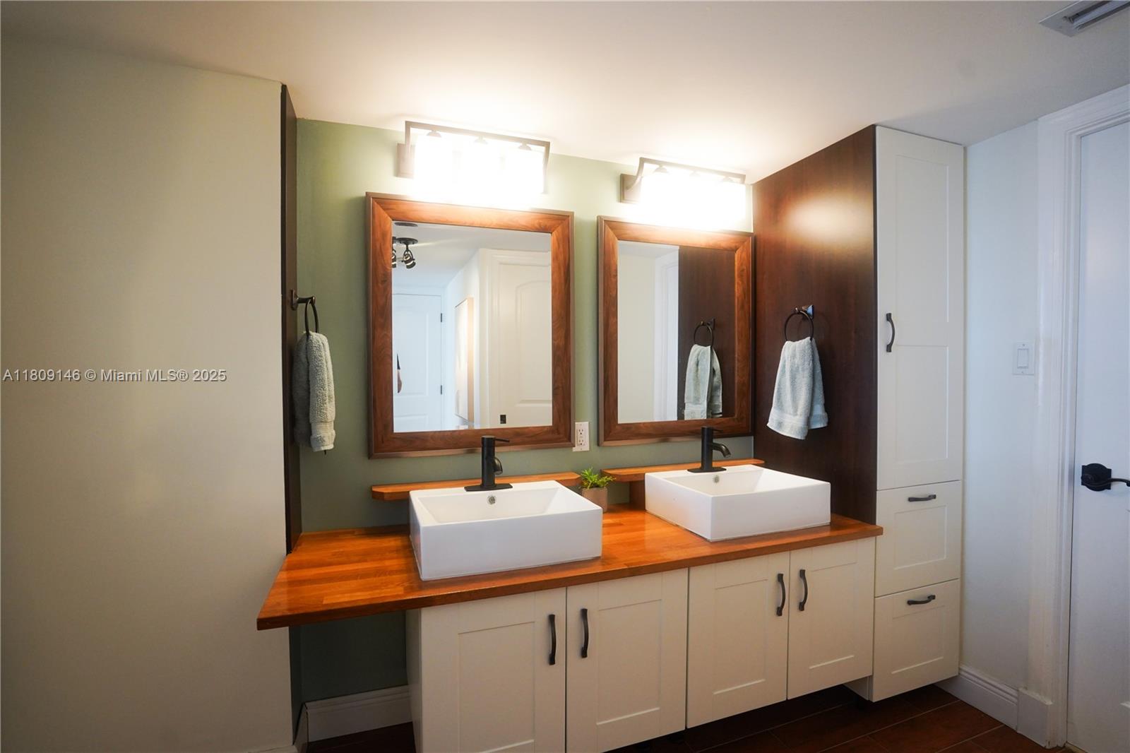 18031 Biscayne Blvd # 1502