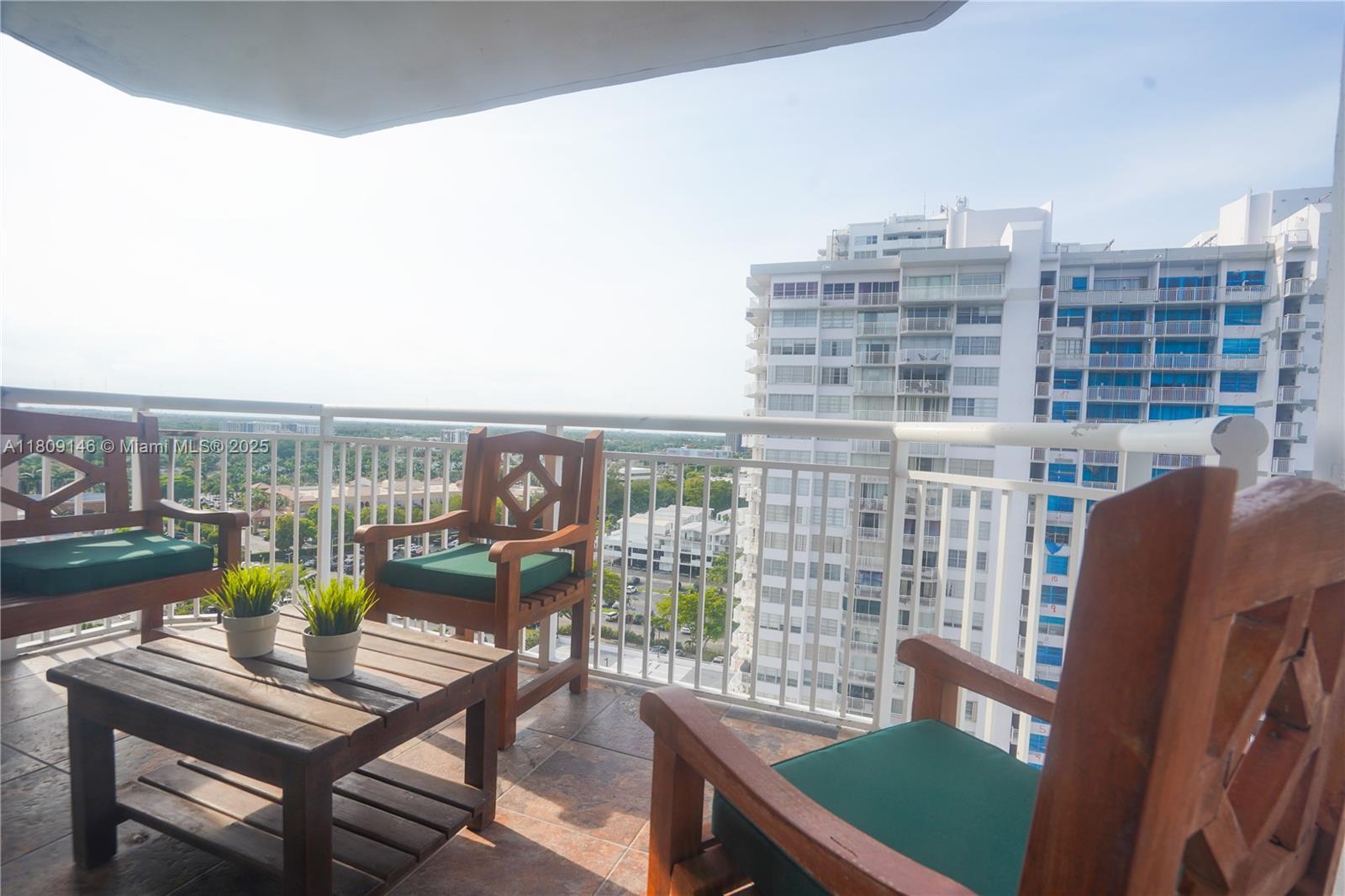 18031 Biscayne Blvd # 1502