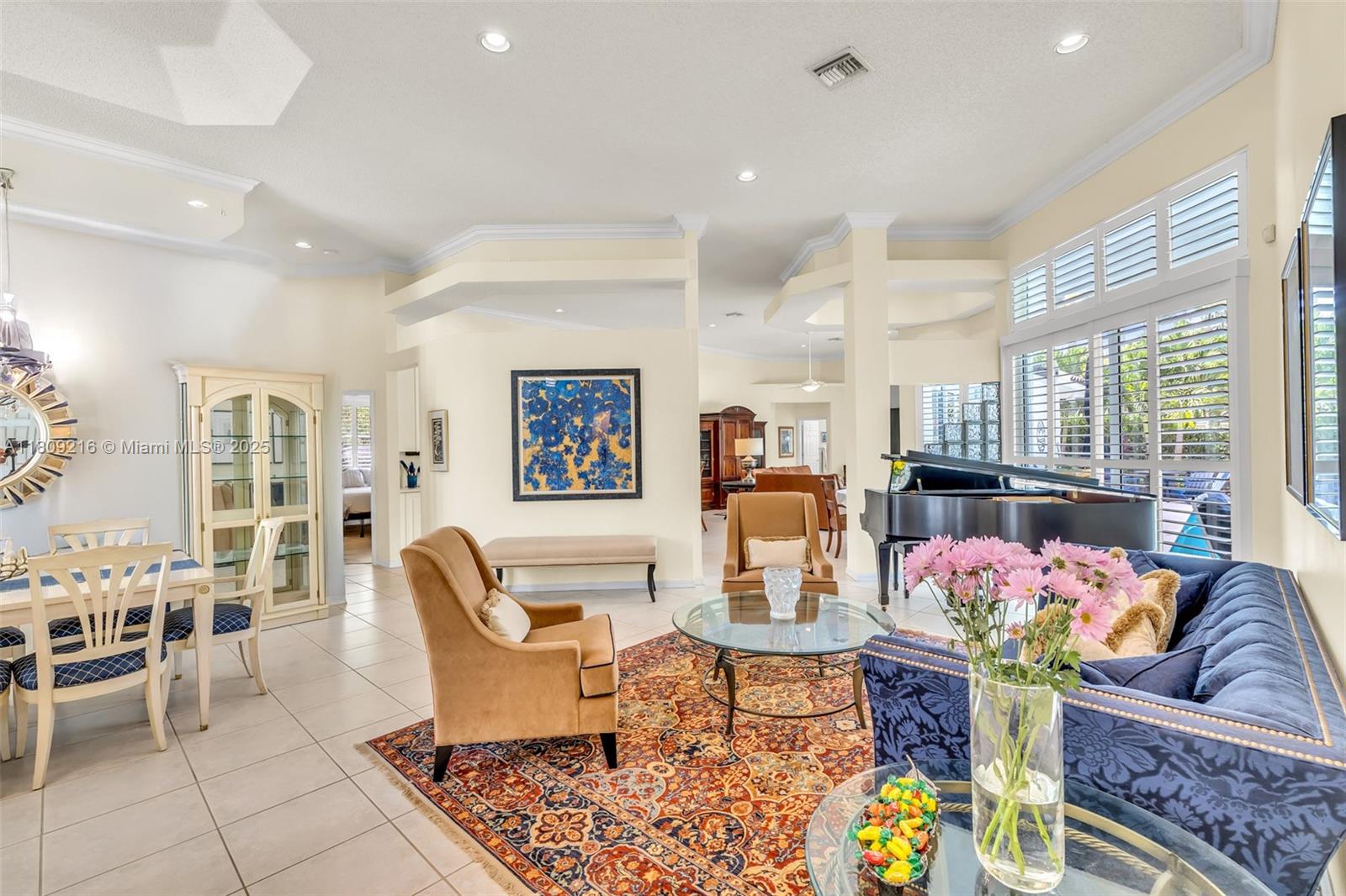 1220 Iris Court