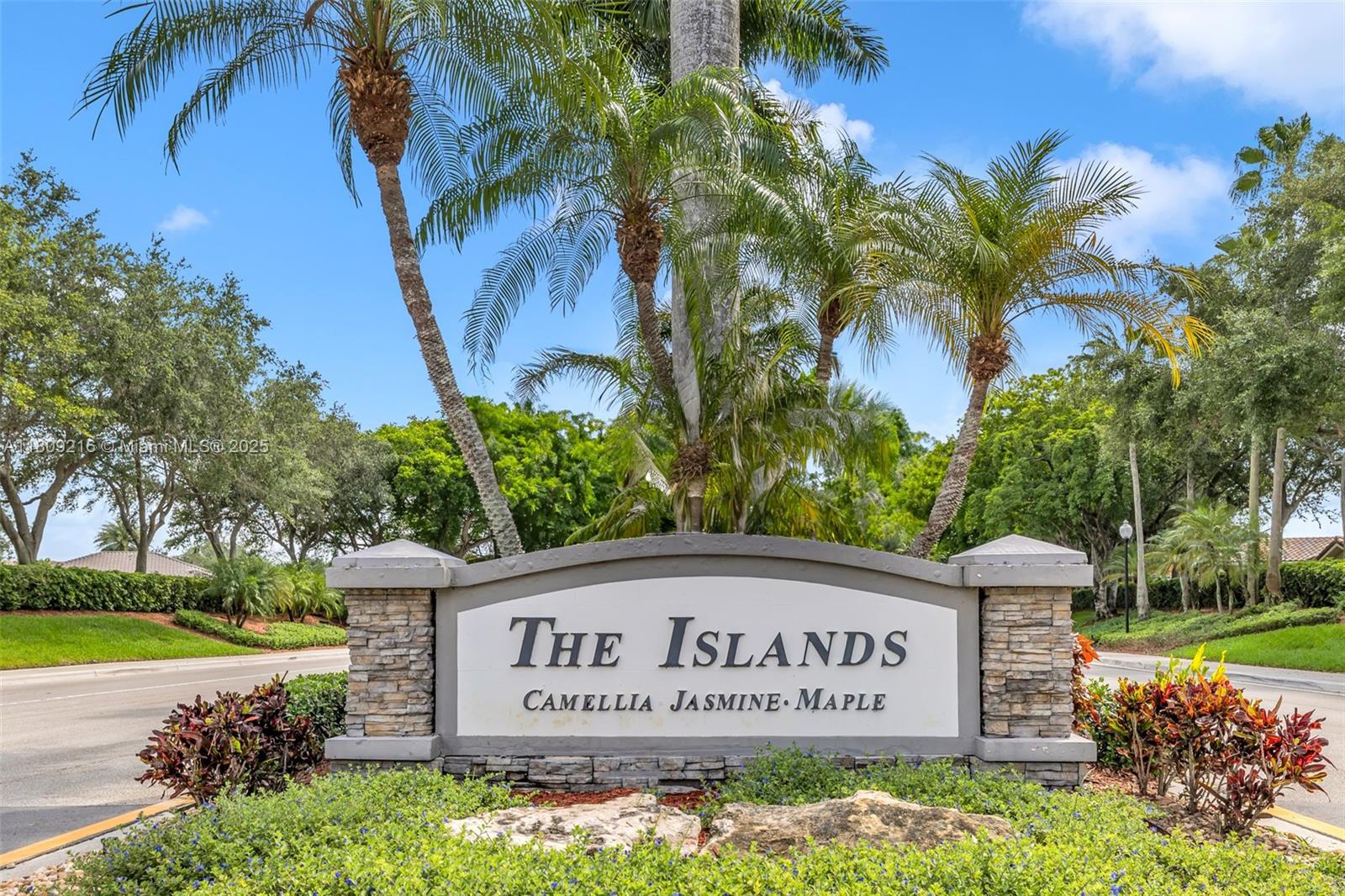 1220 Iris Court