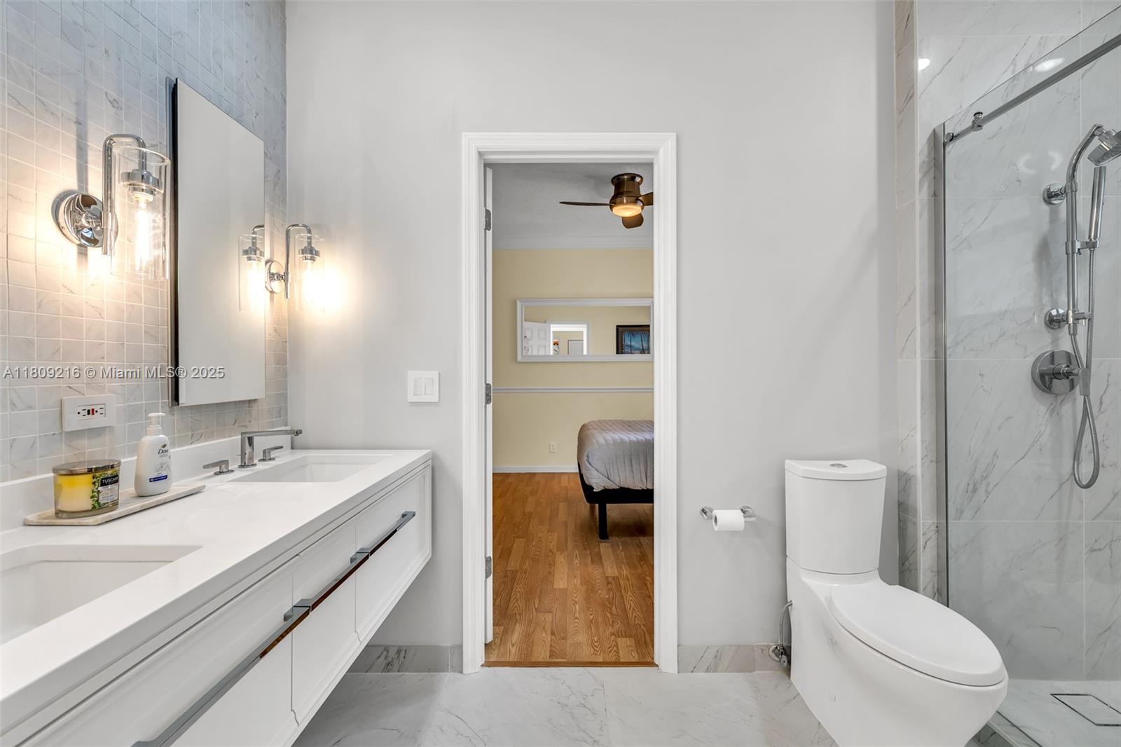 1220 Iris Court