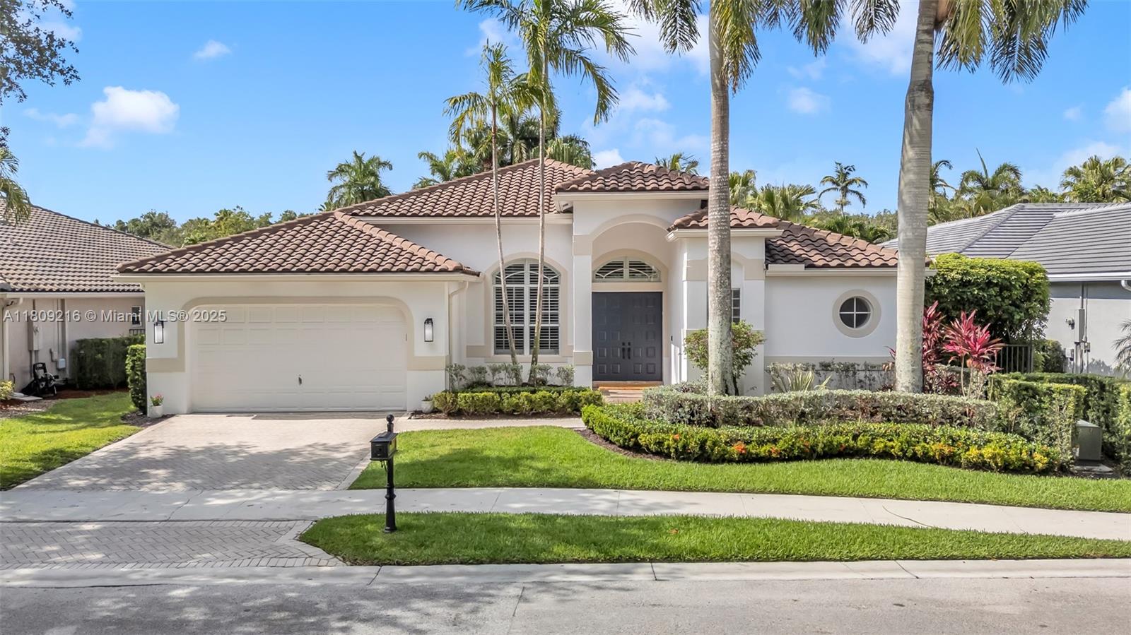 1220 Iris Court