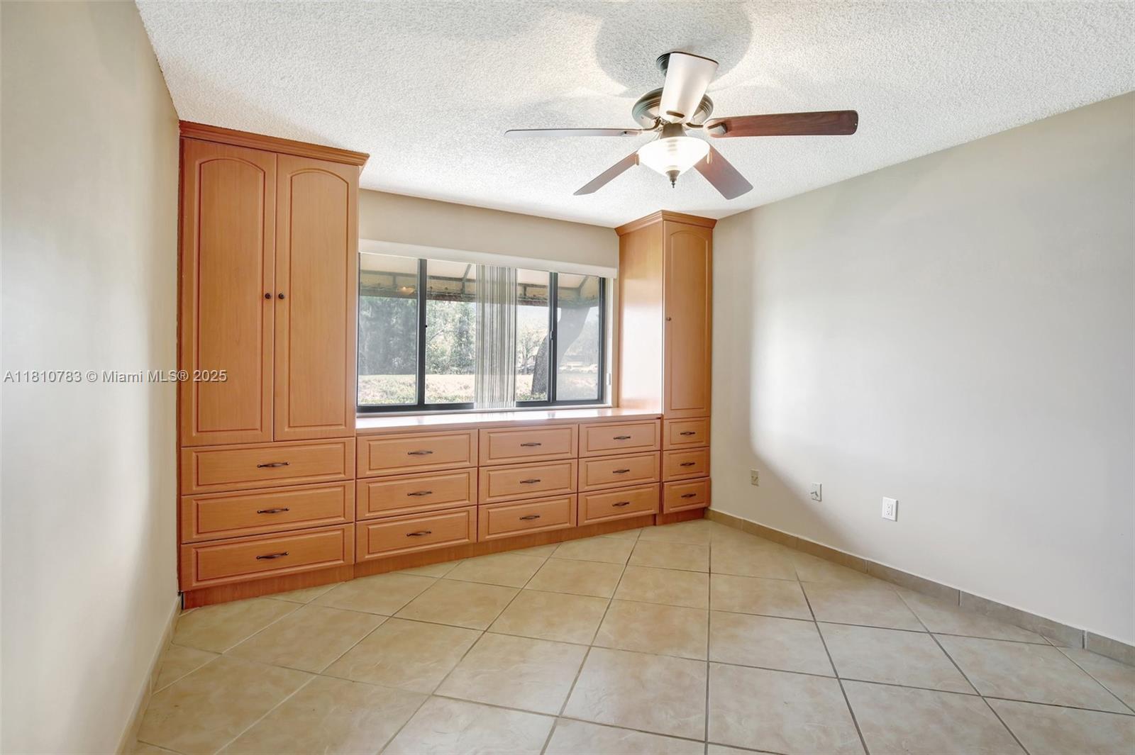 15535 Miami Lakeway N # 106