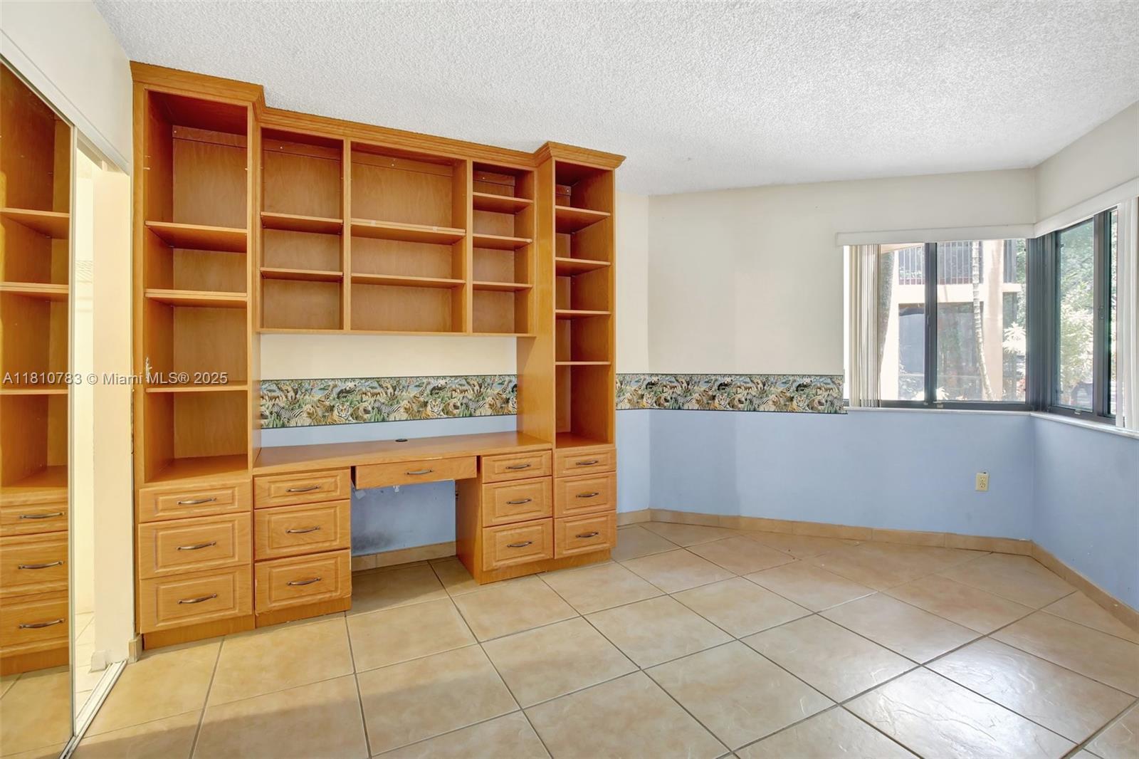 15535 Miami Lakeway N # 106