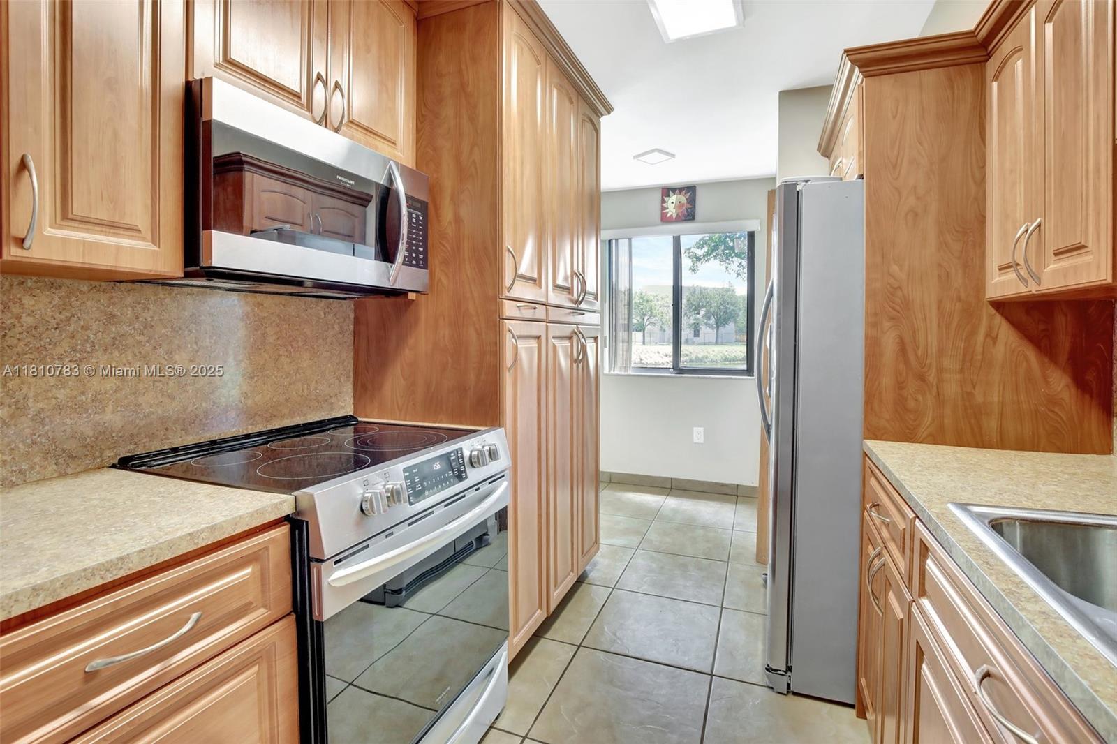 15535 Miami Lakeway N # 106