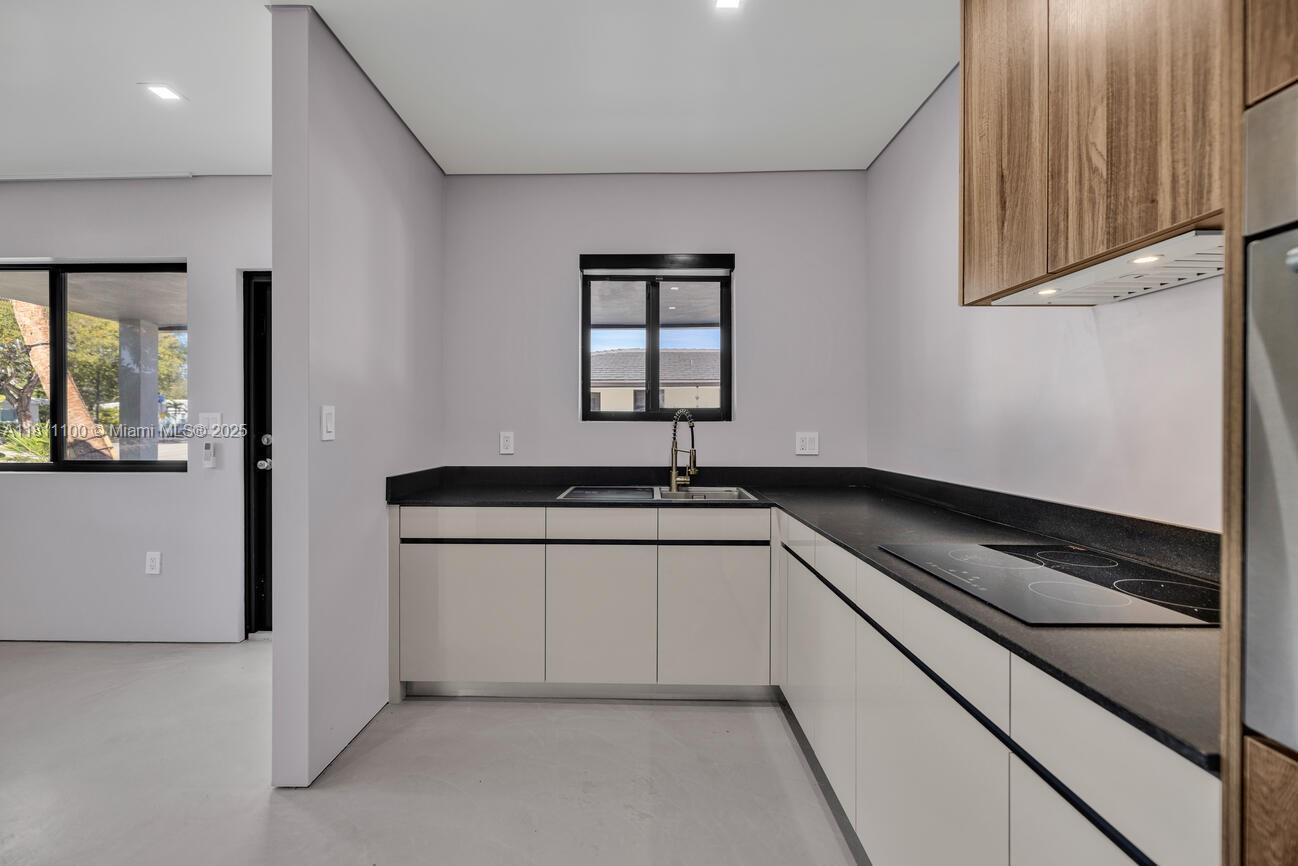 8931 NE 2nd Ave # S3