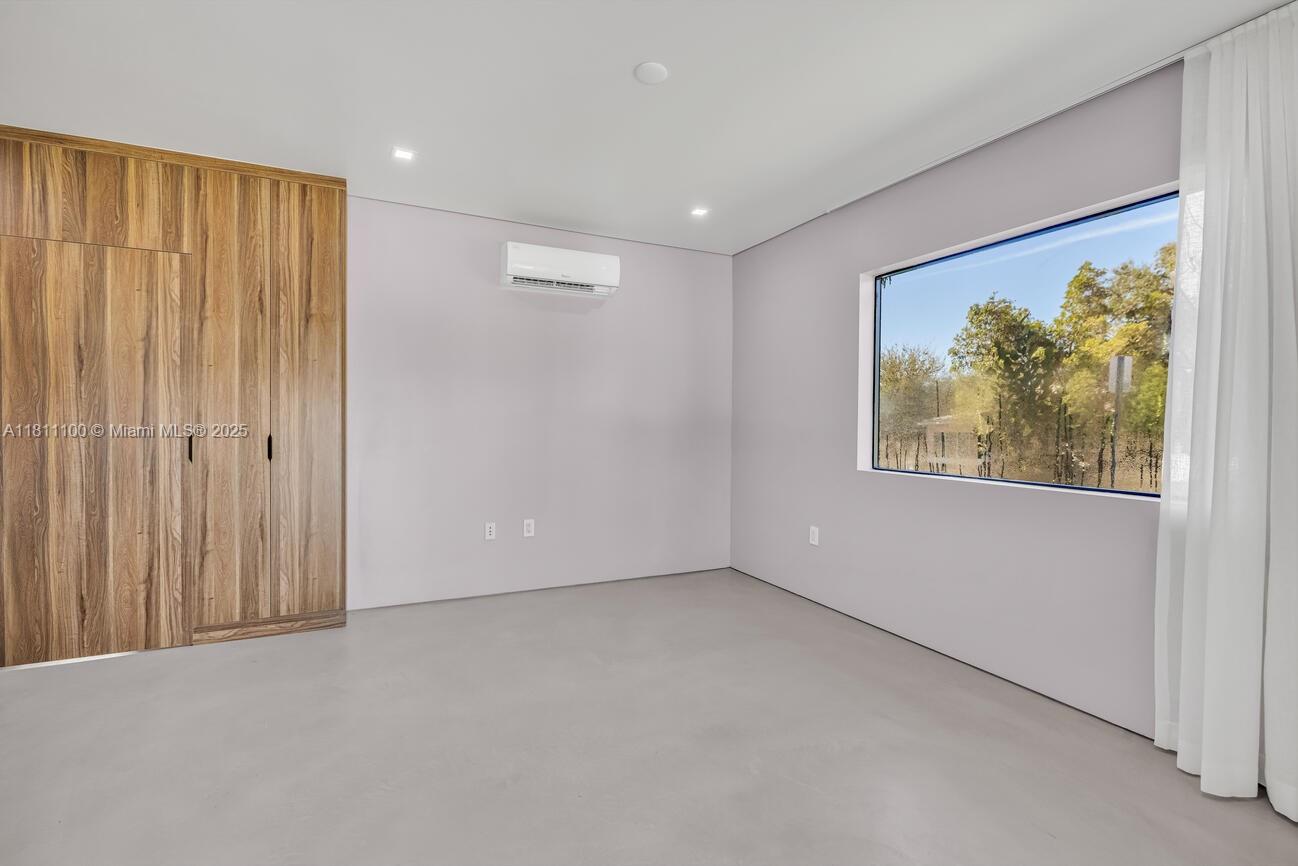 8931 NE 2nd Ave # S3