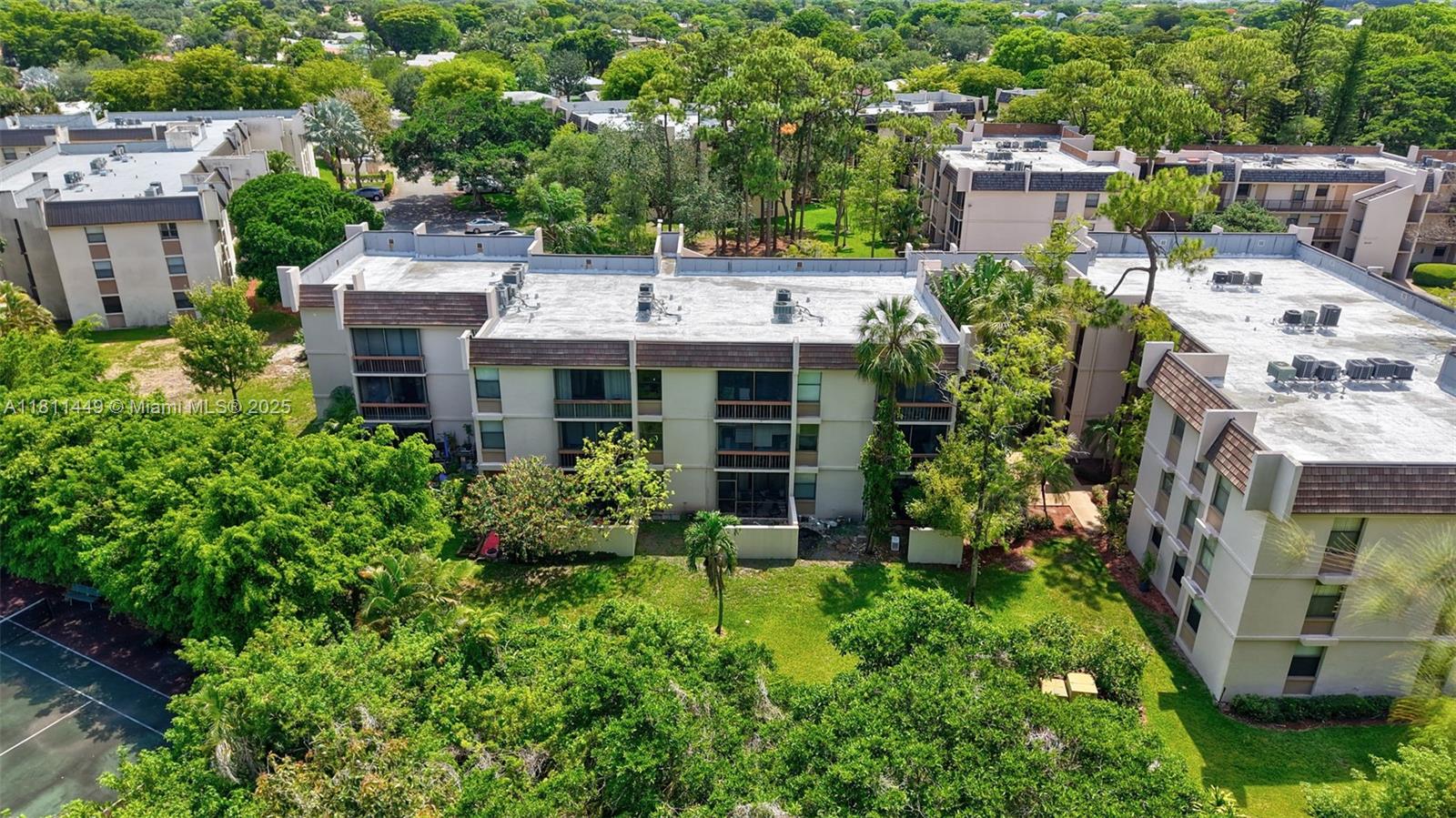 8411 Forest Hills Dr # 208