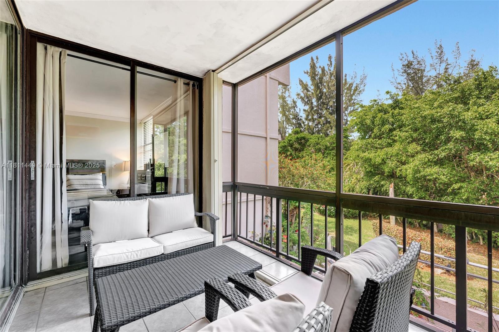 8411 Forest Hills Dr # 208