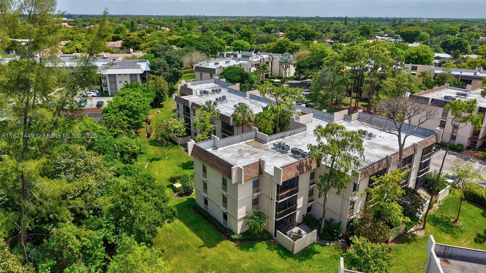 8411 Forest Hills Dr # 208