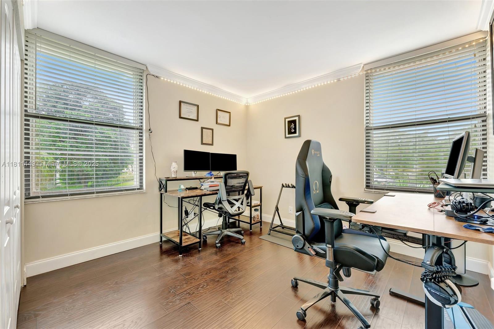 8411 Forest Hills Dr # 208