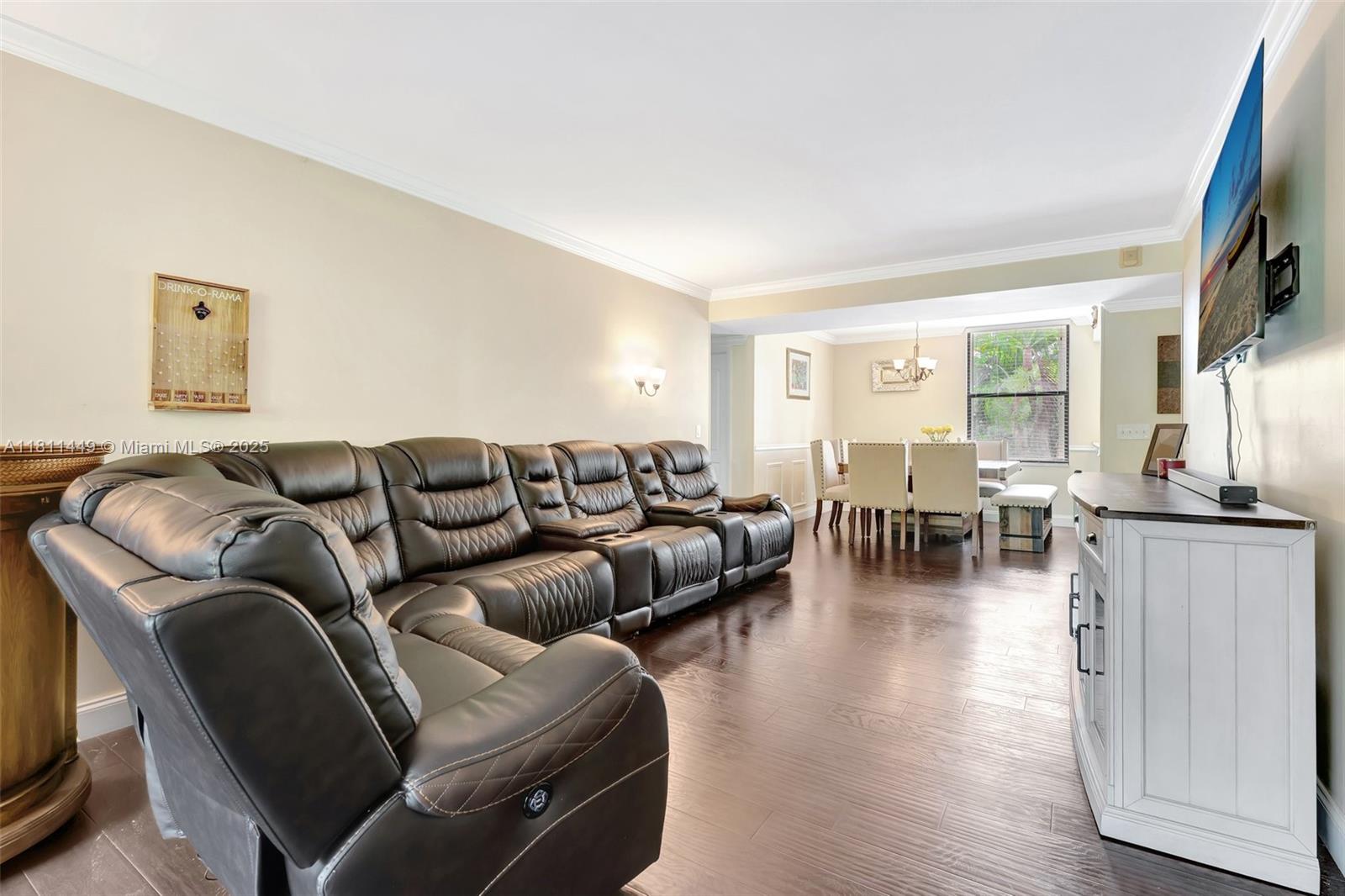 8411 Forest Hills Dr # 208