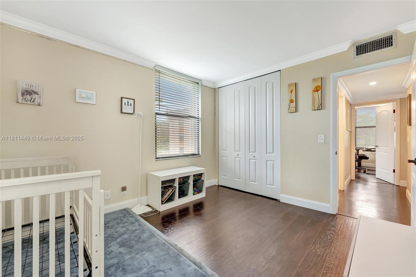 8411 Forest Hills Dr # 208