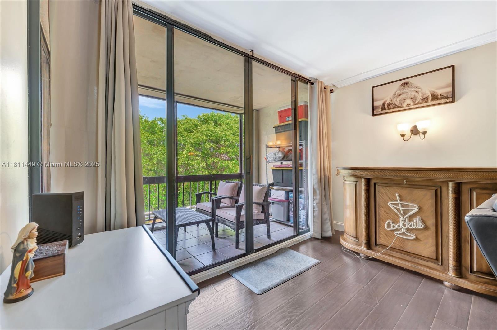 8411 Forest Hills Dr # 208