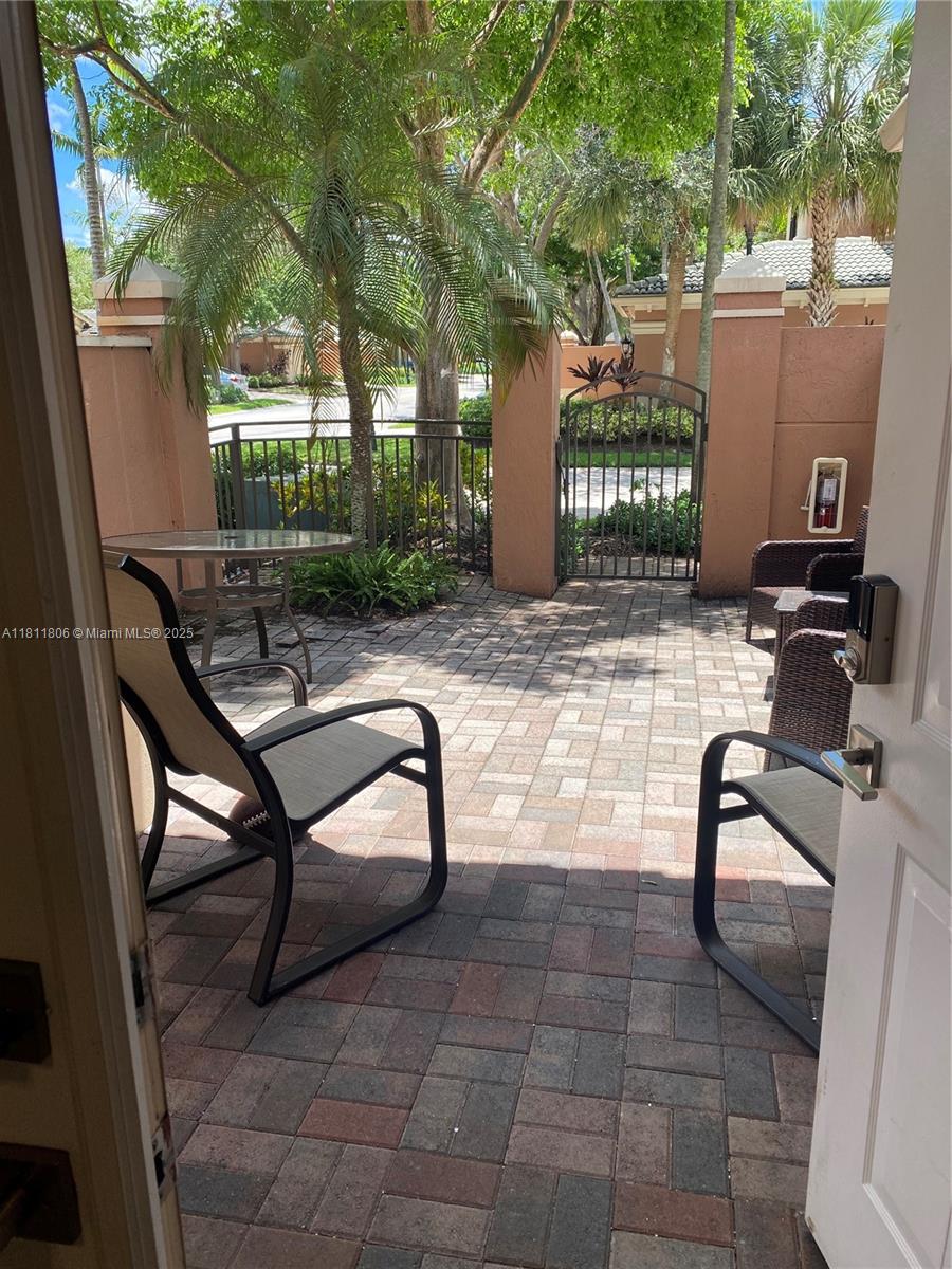 2725 Kinsington Cir # 3 Unit: 4-3