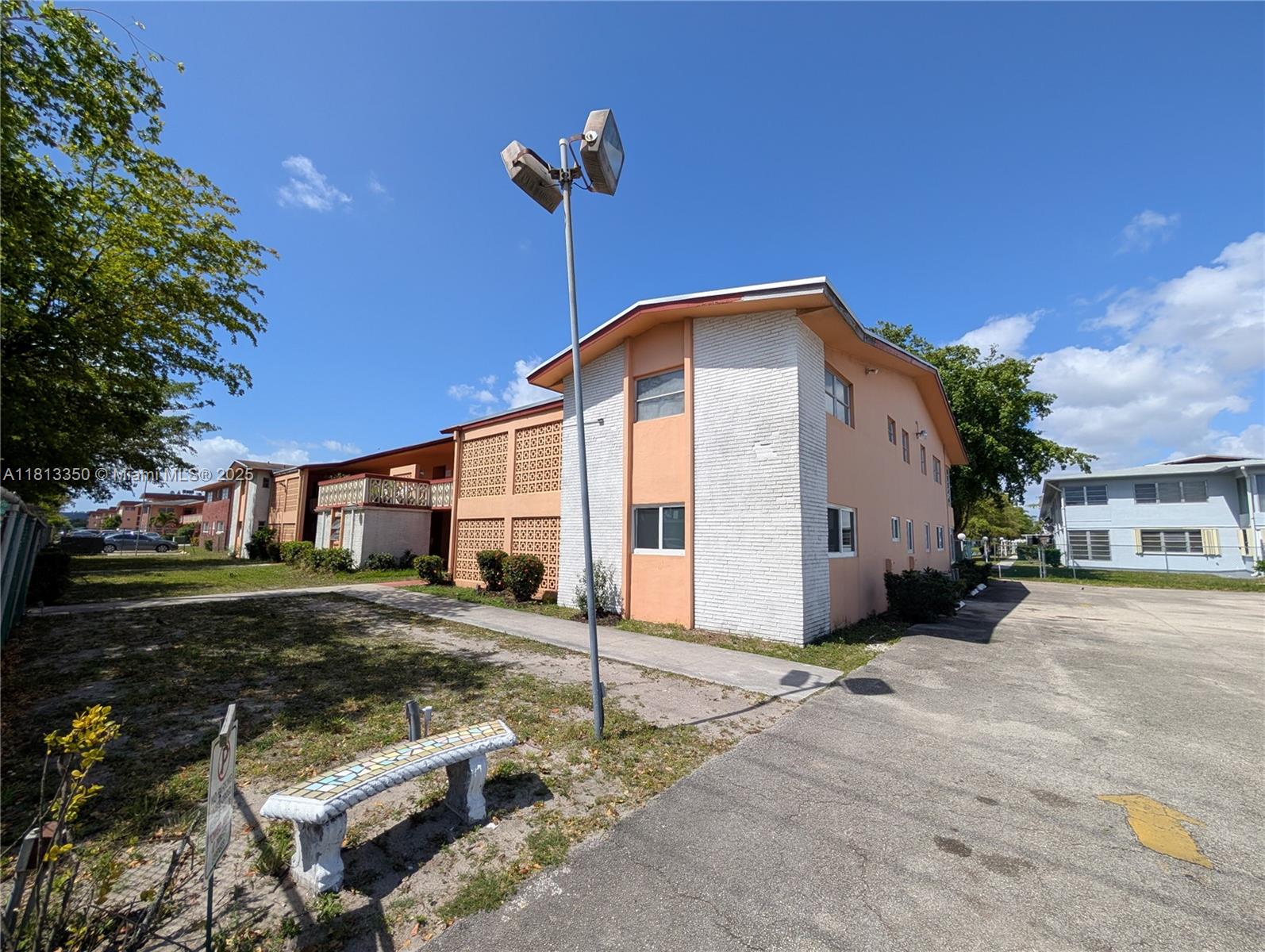 19080 NE 3rd Ct # 311