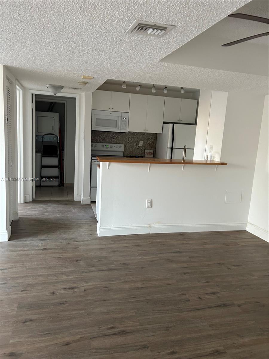 8004 SW 149 ave # C Unit: 403 C