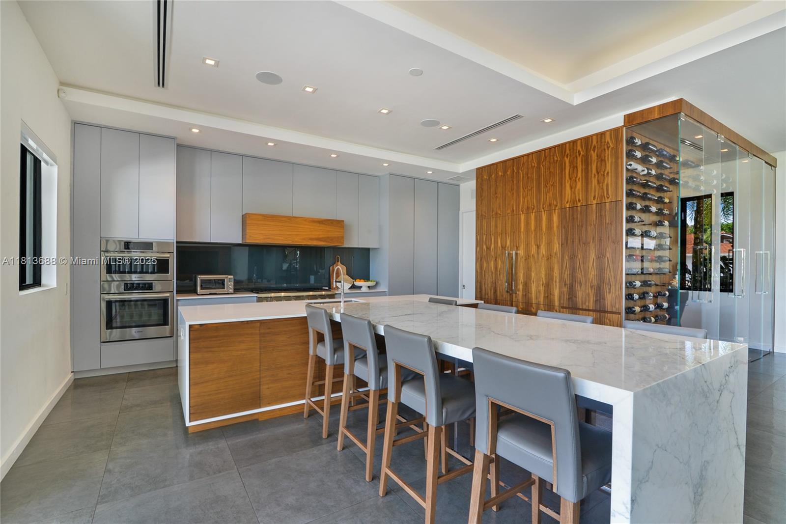 7210 S Prestwick Pl # 7210