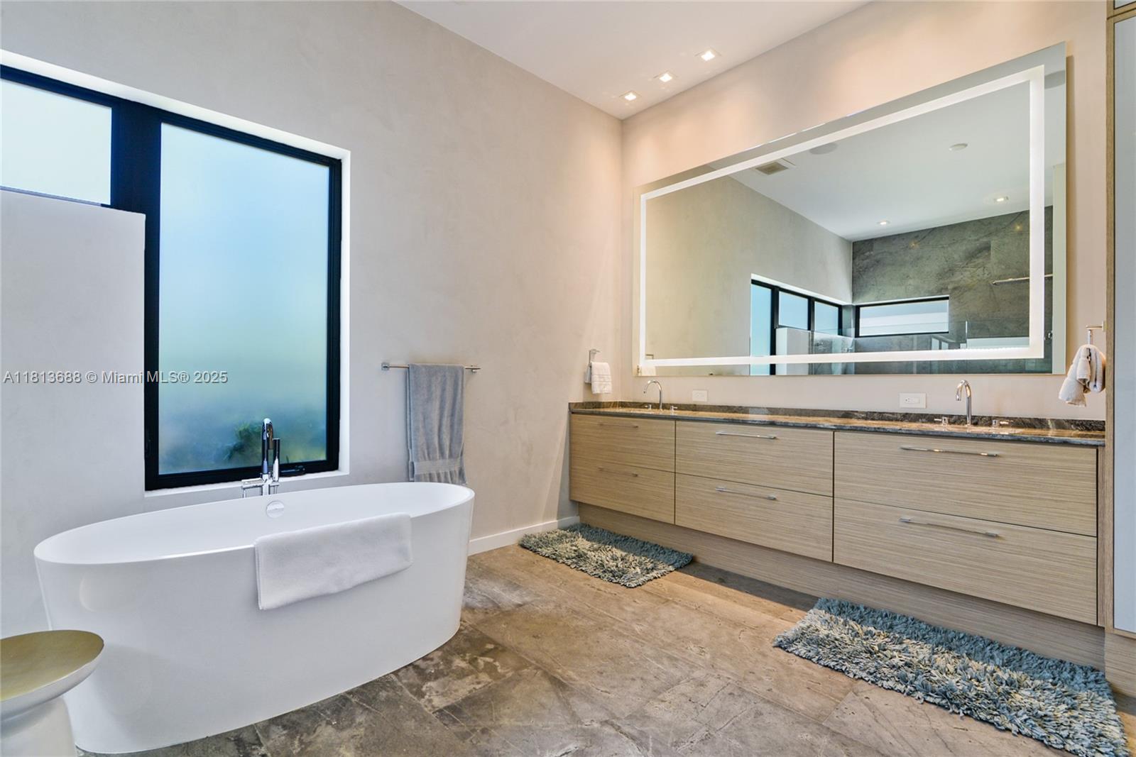 7210 S Prestwick Pl # 7210