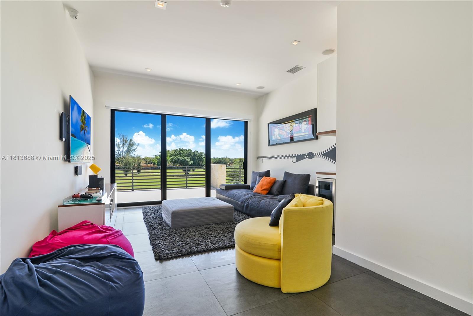 7210 S Prestwick Pl # 7210