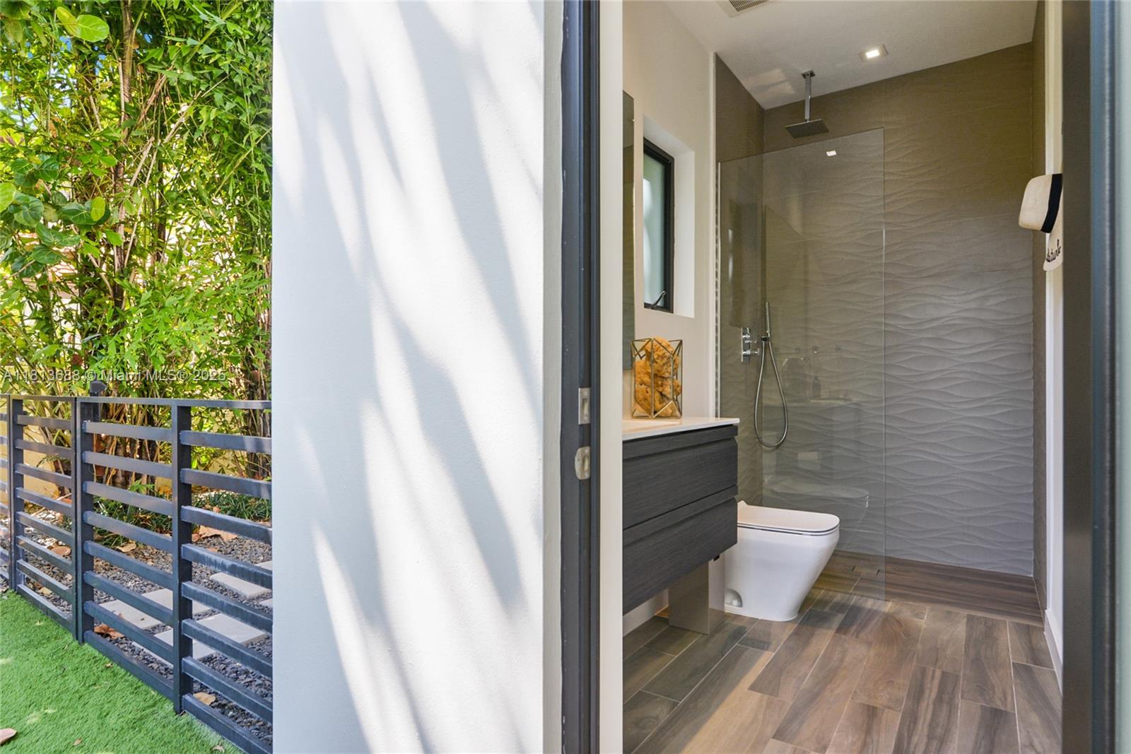 7210 S Prestwick Pl # 7210