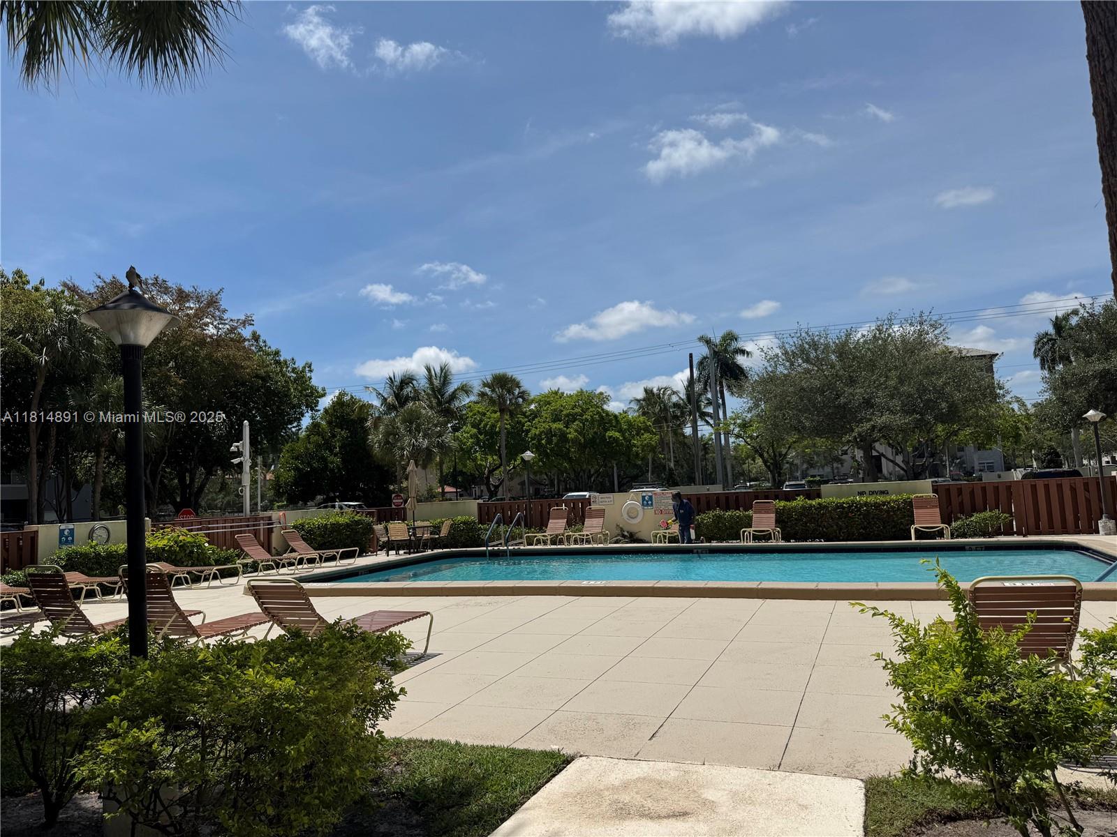 10777 W Sample Rd # 1006