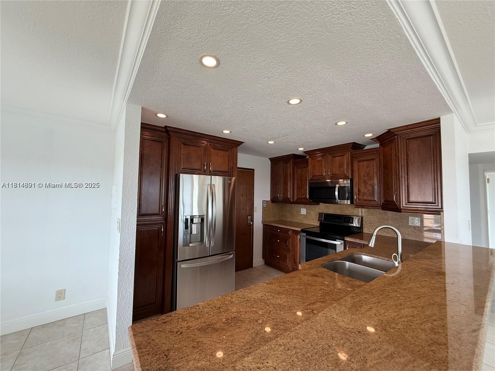 10777 W Sample Rd # 1006