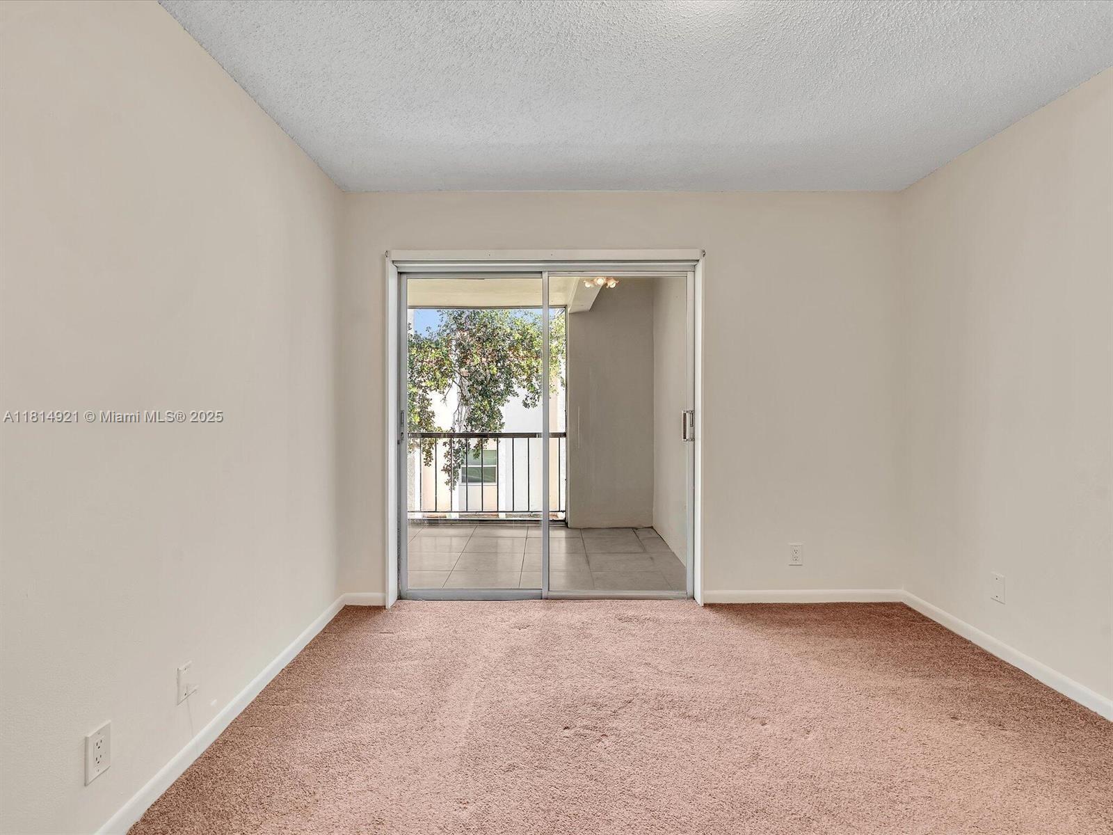 614 NW 13th St # 27