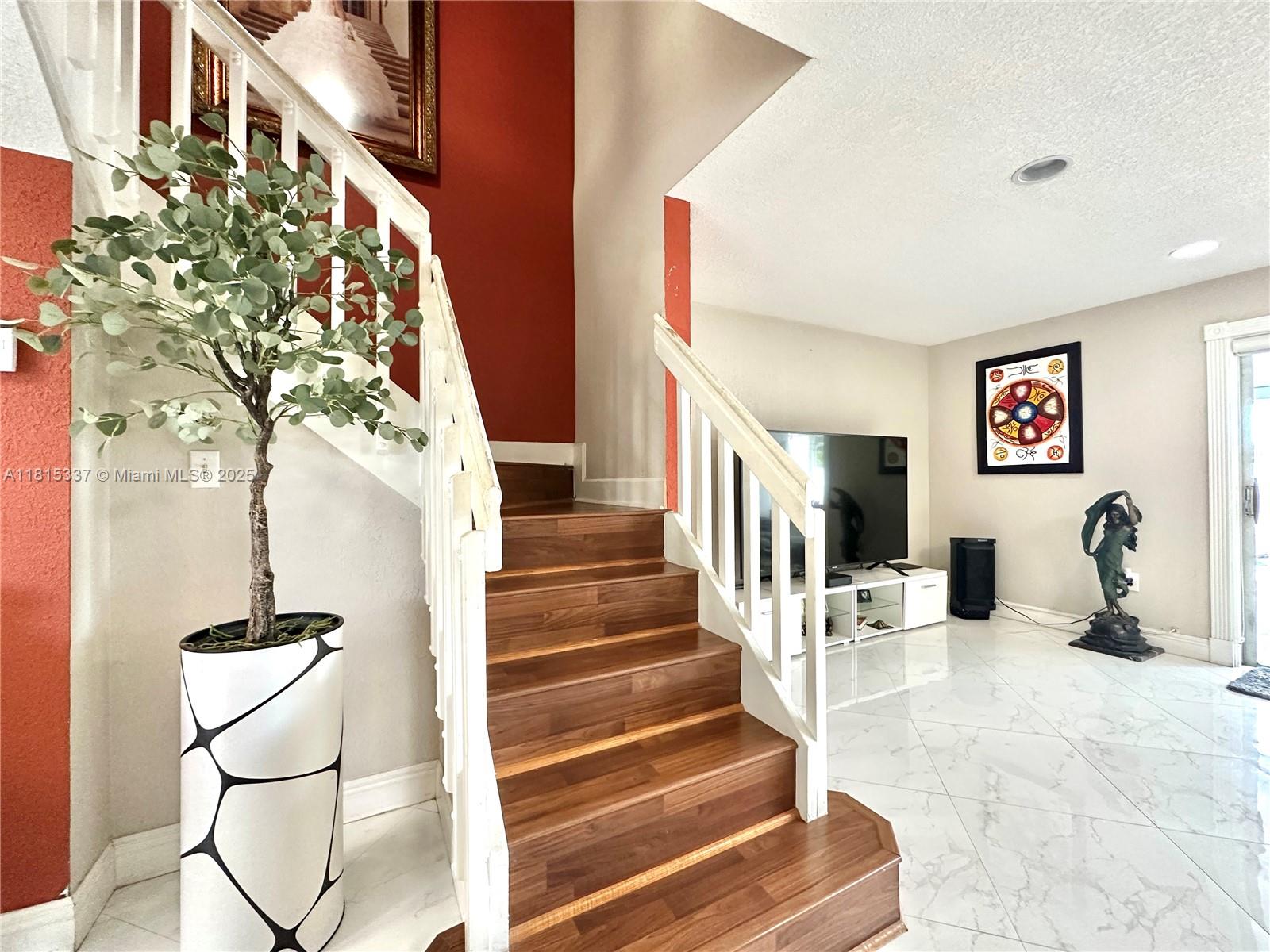 19021 NW 52nd Ct