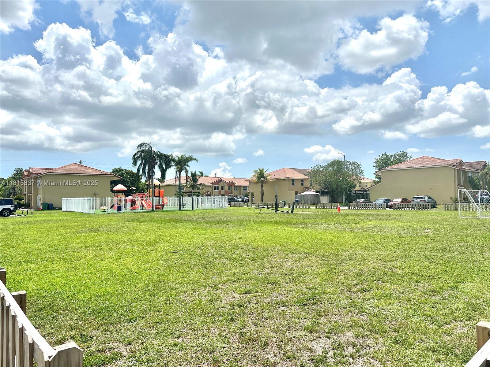 19021 NW 52nd Ct