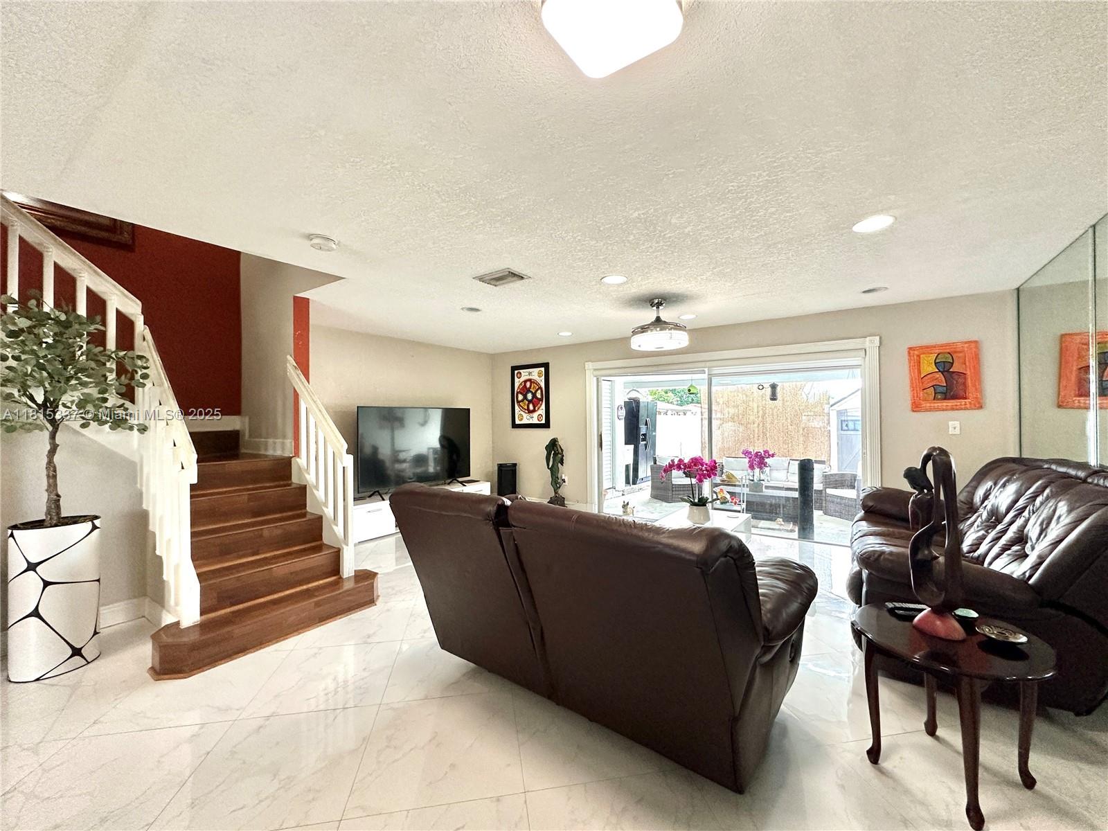 19021 NW 52nd Ct