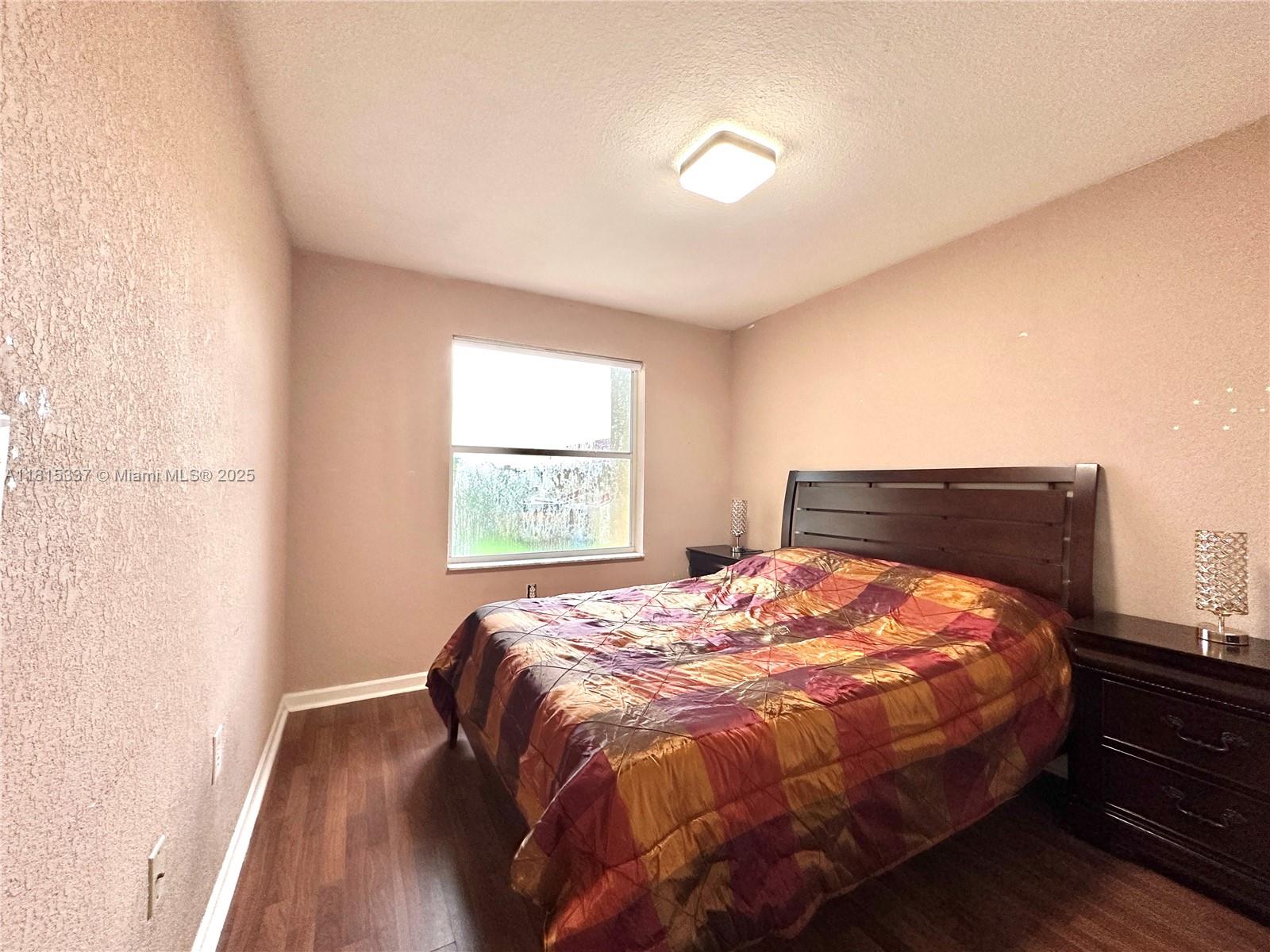 19021 NW 52nd Ct