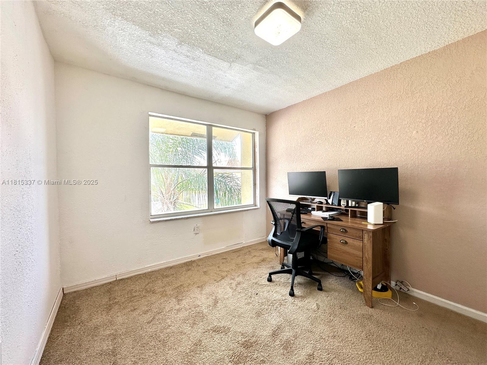 19021 NW 52nd Ct