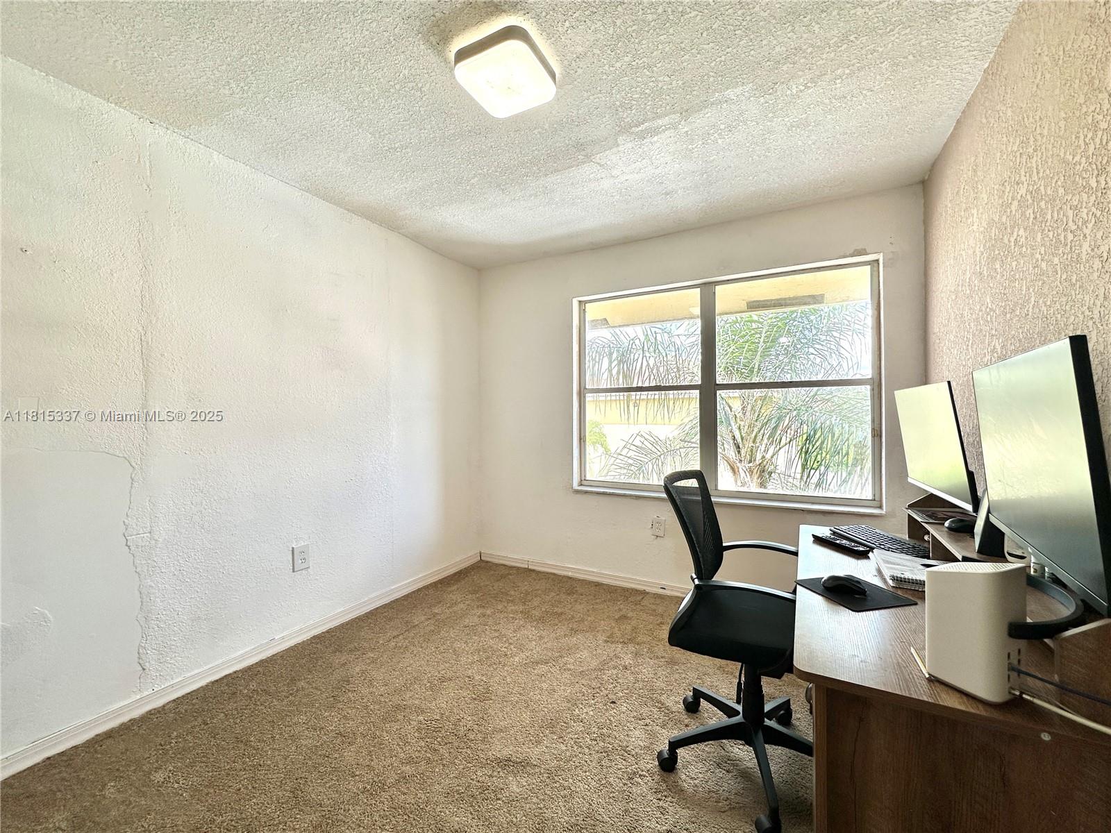 19021 NW 52nd Ct