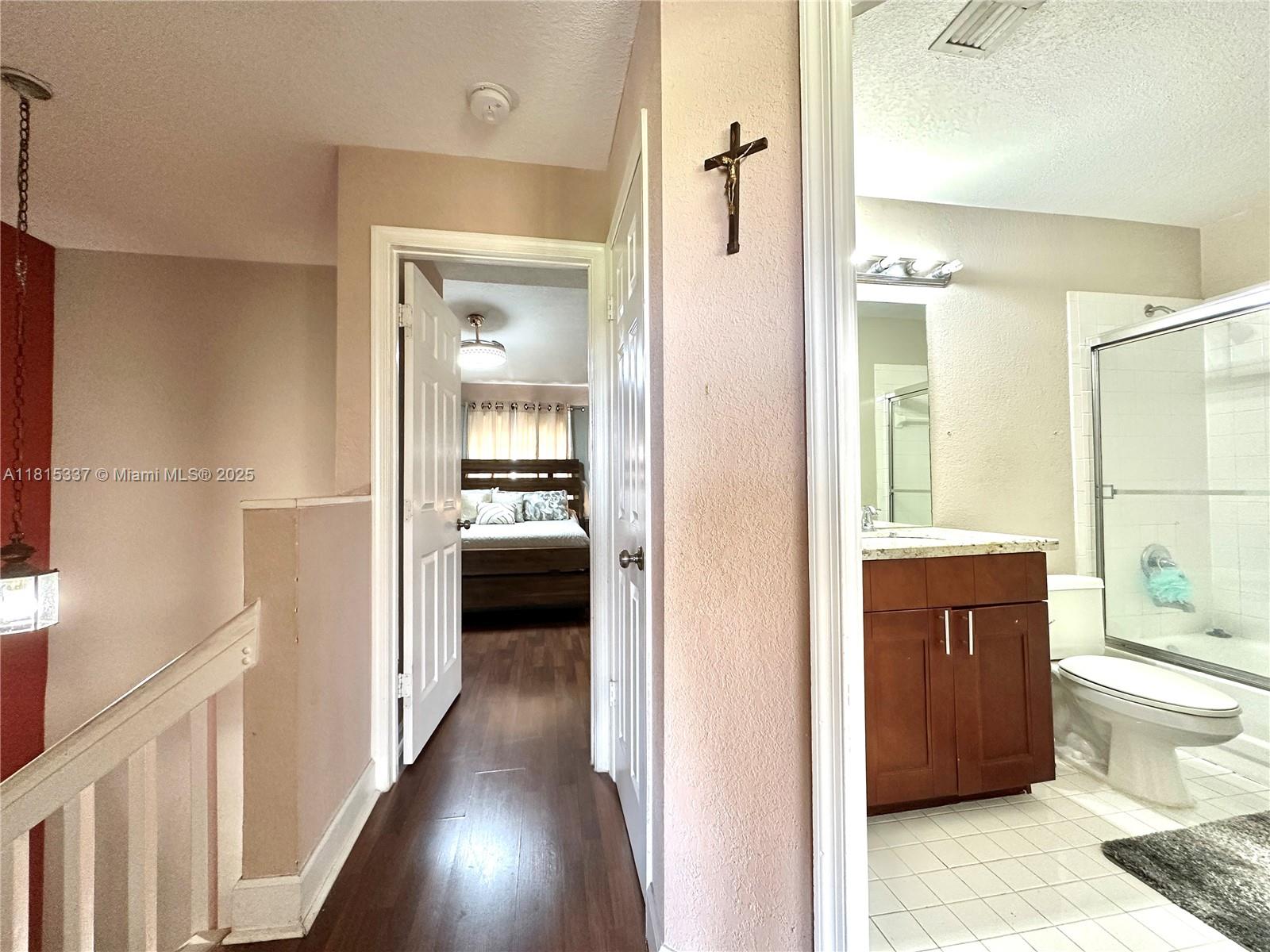 19021 NW 52nd Ct