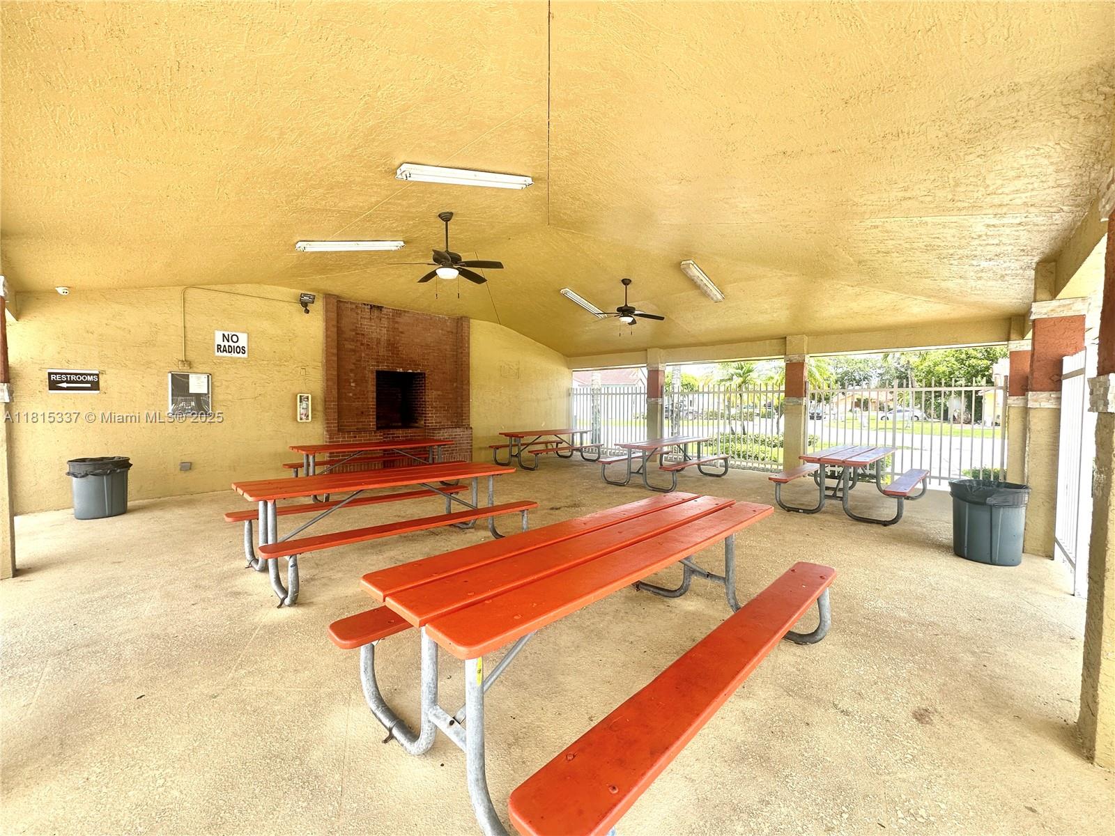 19021 NW 52nd Ct