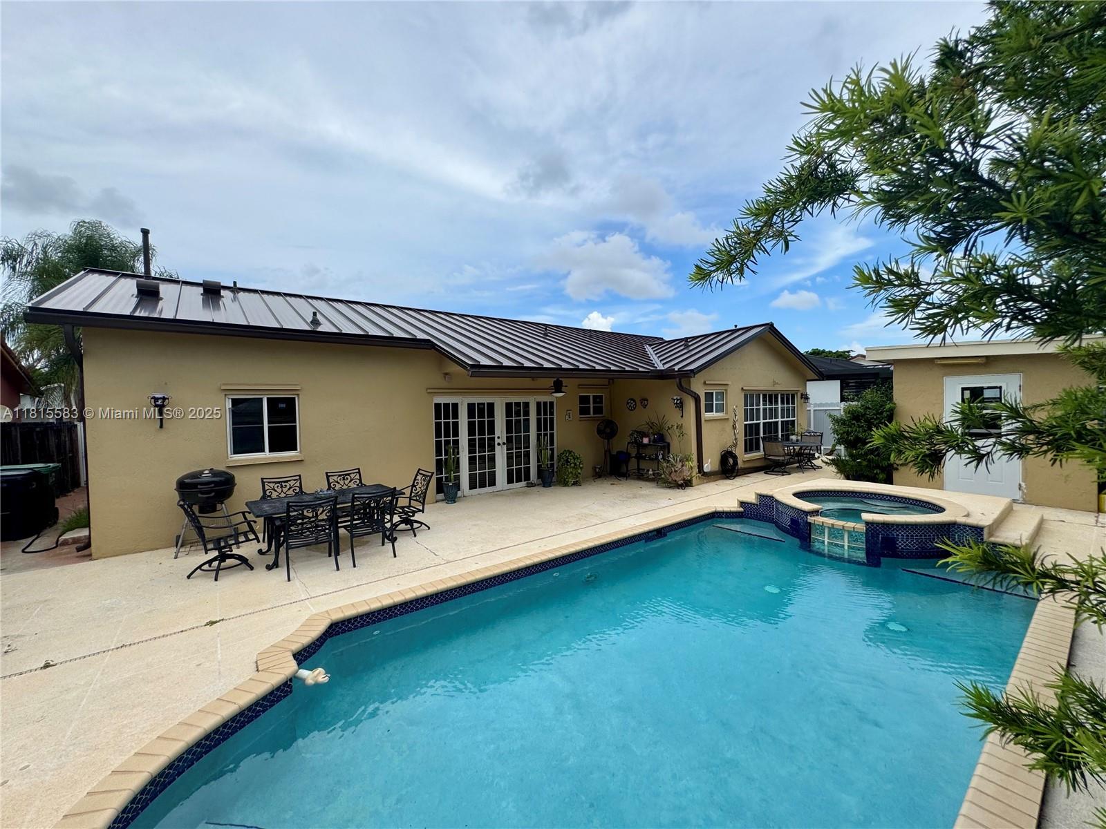 17086 SW 144th Ct