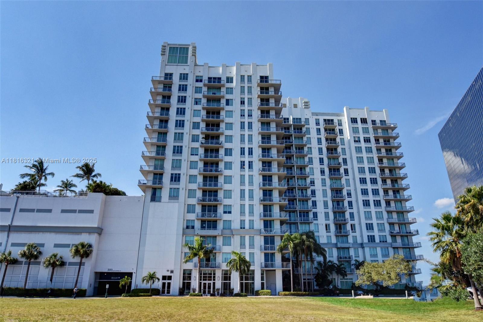 300 S Australian Ave # 302